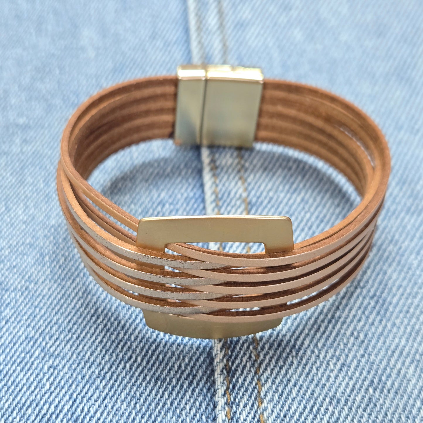 B0211 11 5640 Faux Leather Bracelet