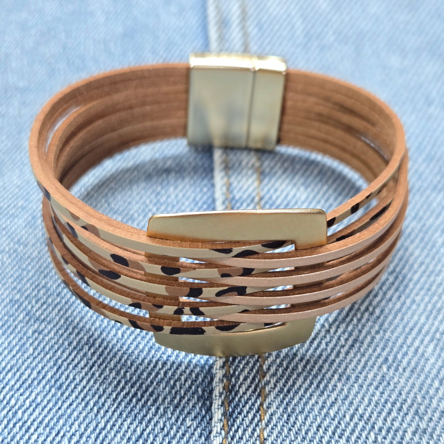 B0211 11 5640 Faux Leather Bracelet