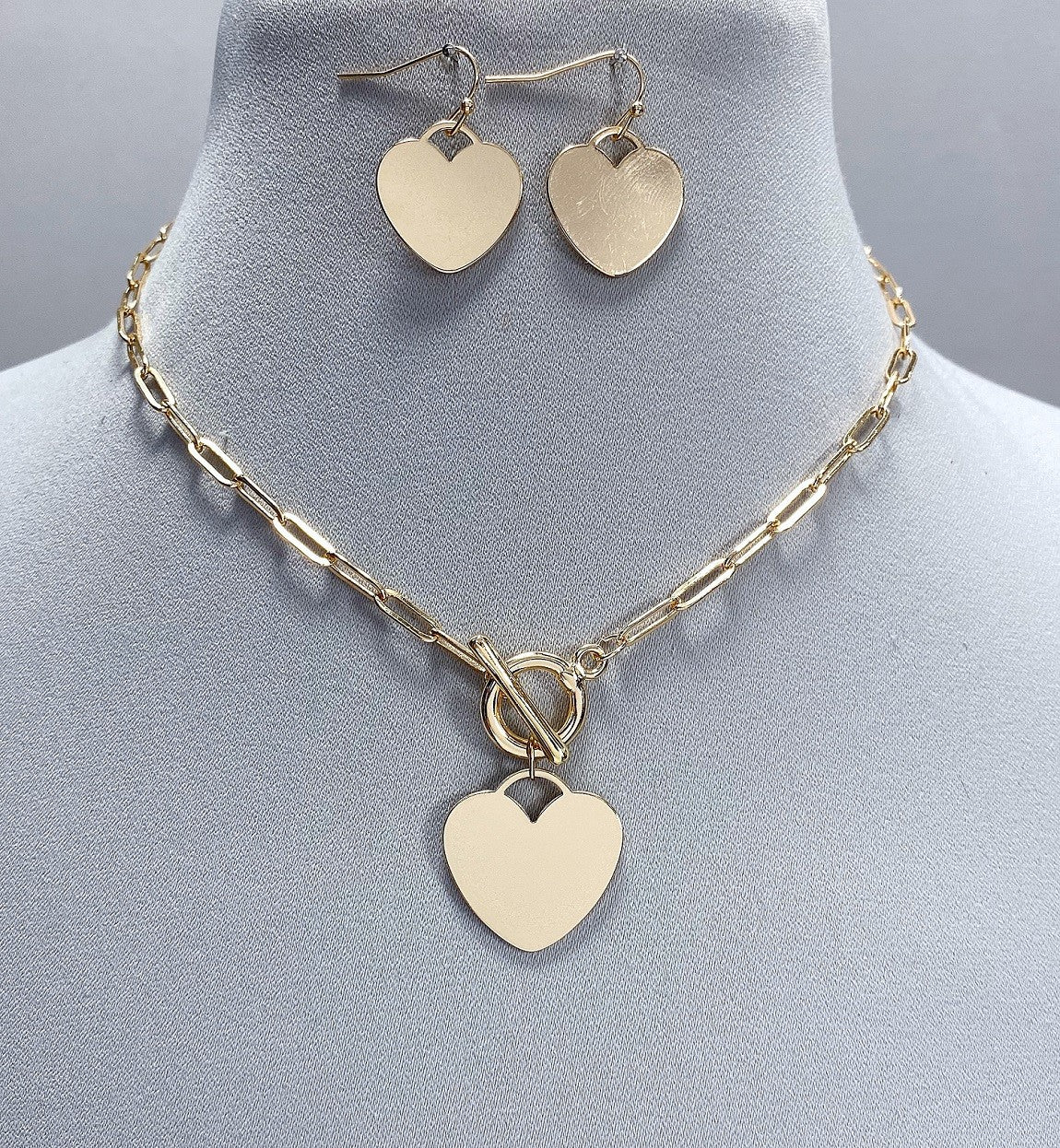 N0664 CNE1054 HEART NECKLACE