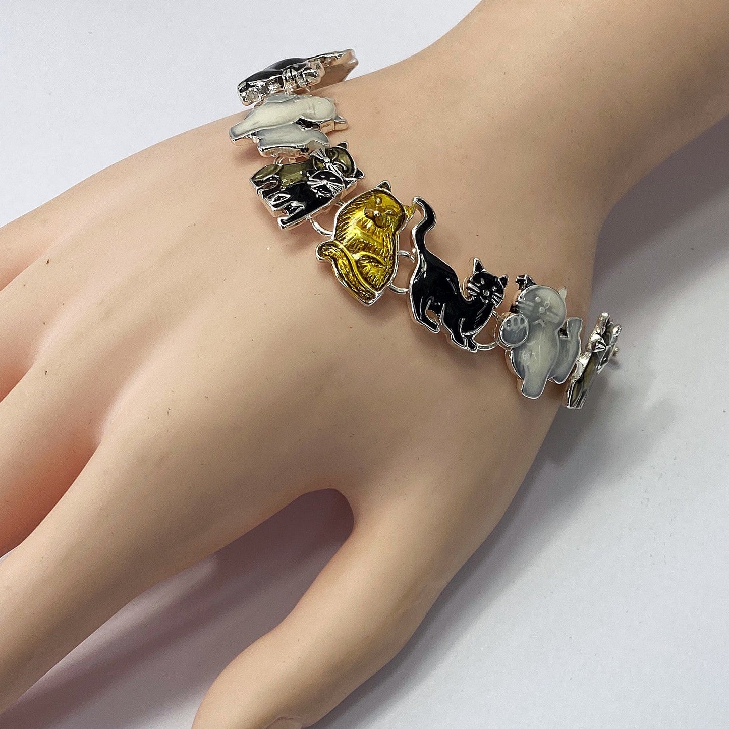 B3042 BB02049 Animal Cat Shape Links Bracelet