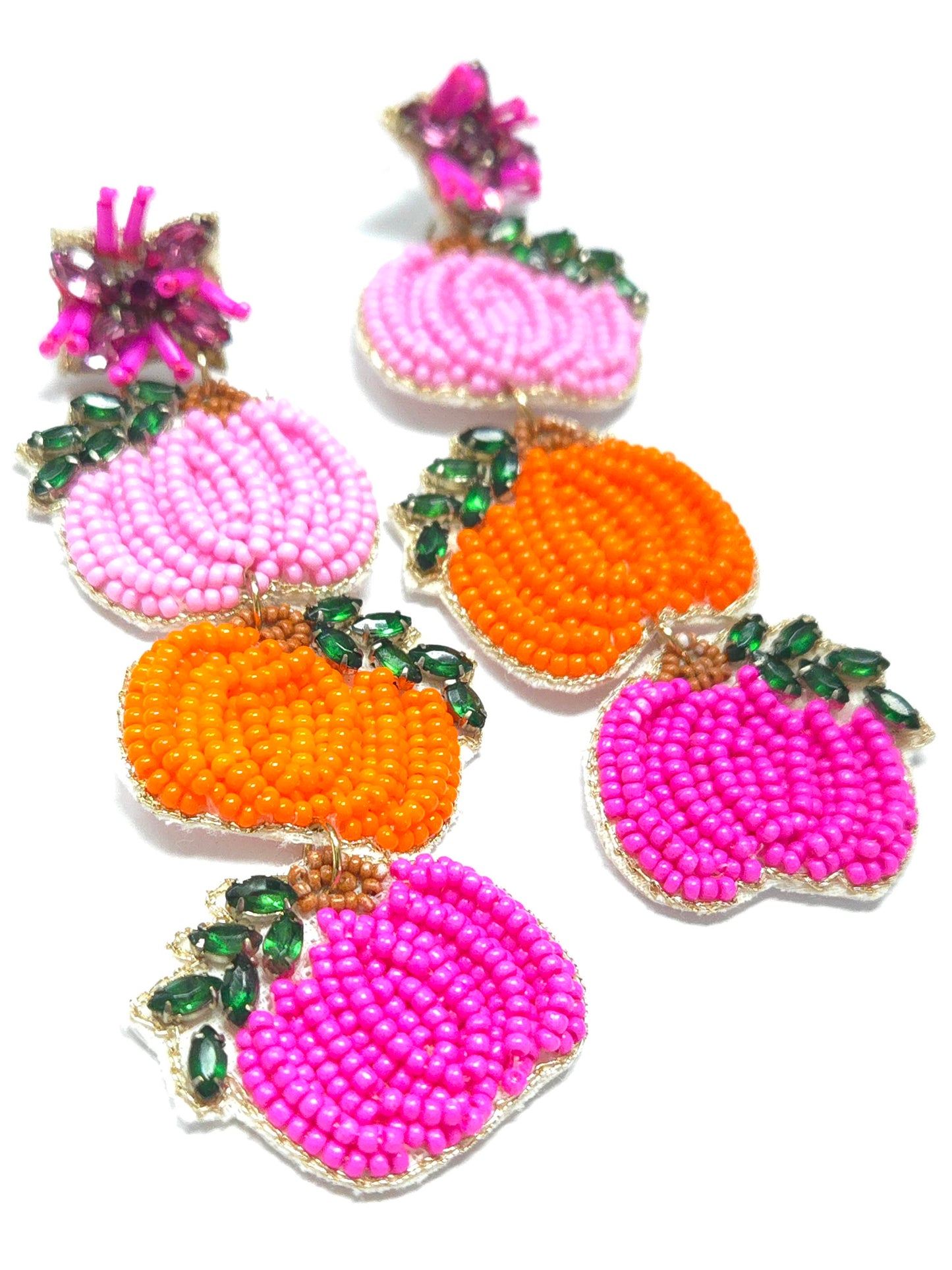 E1557 136652 Holiday Theme Earrings