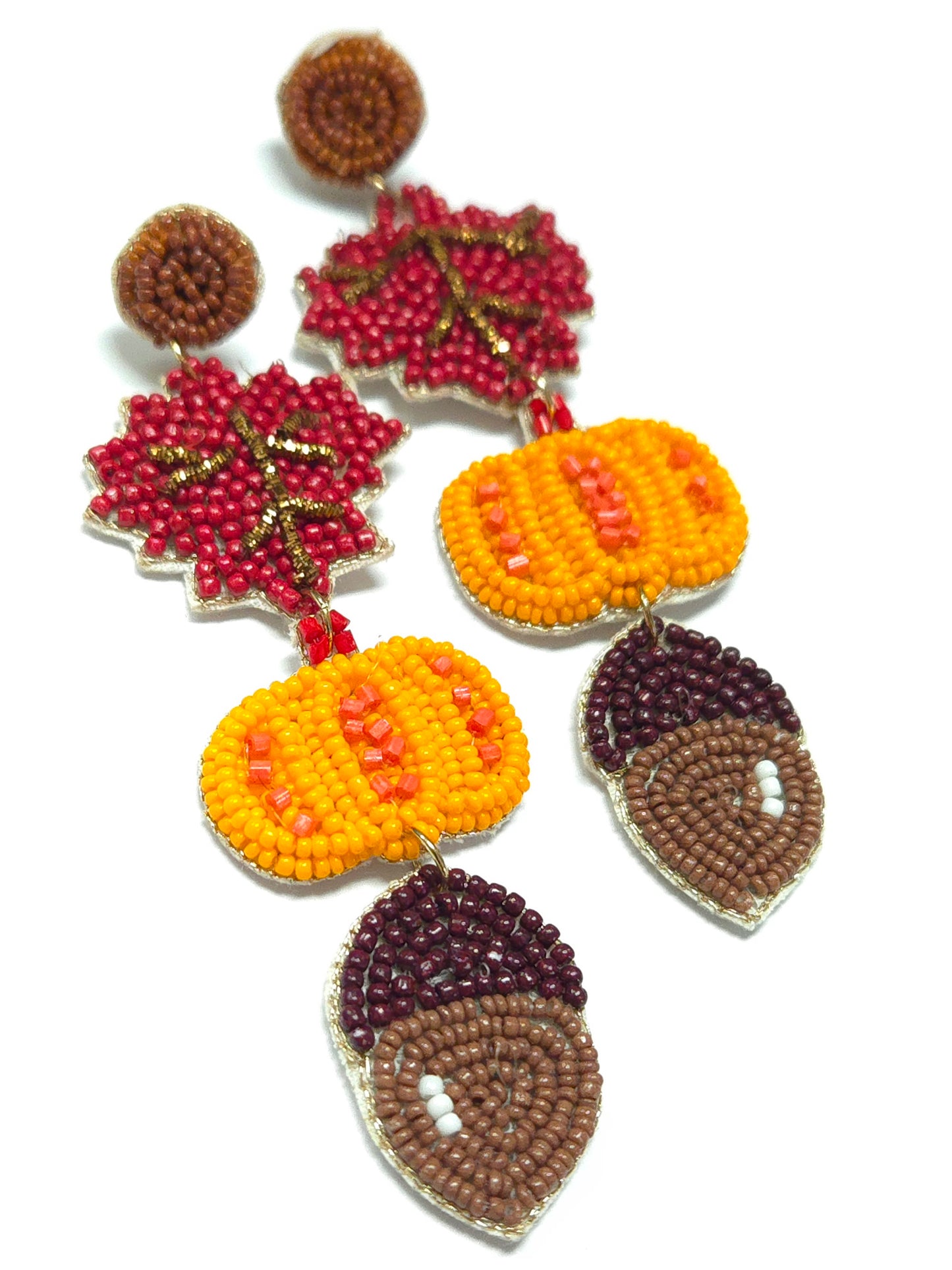 E1559 136653 Holiday Theme Earrings