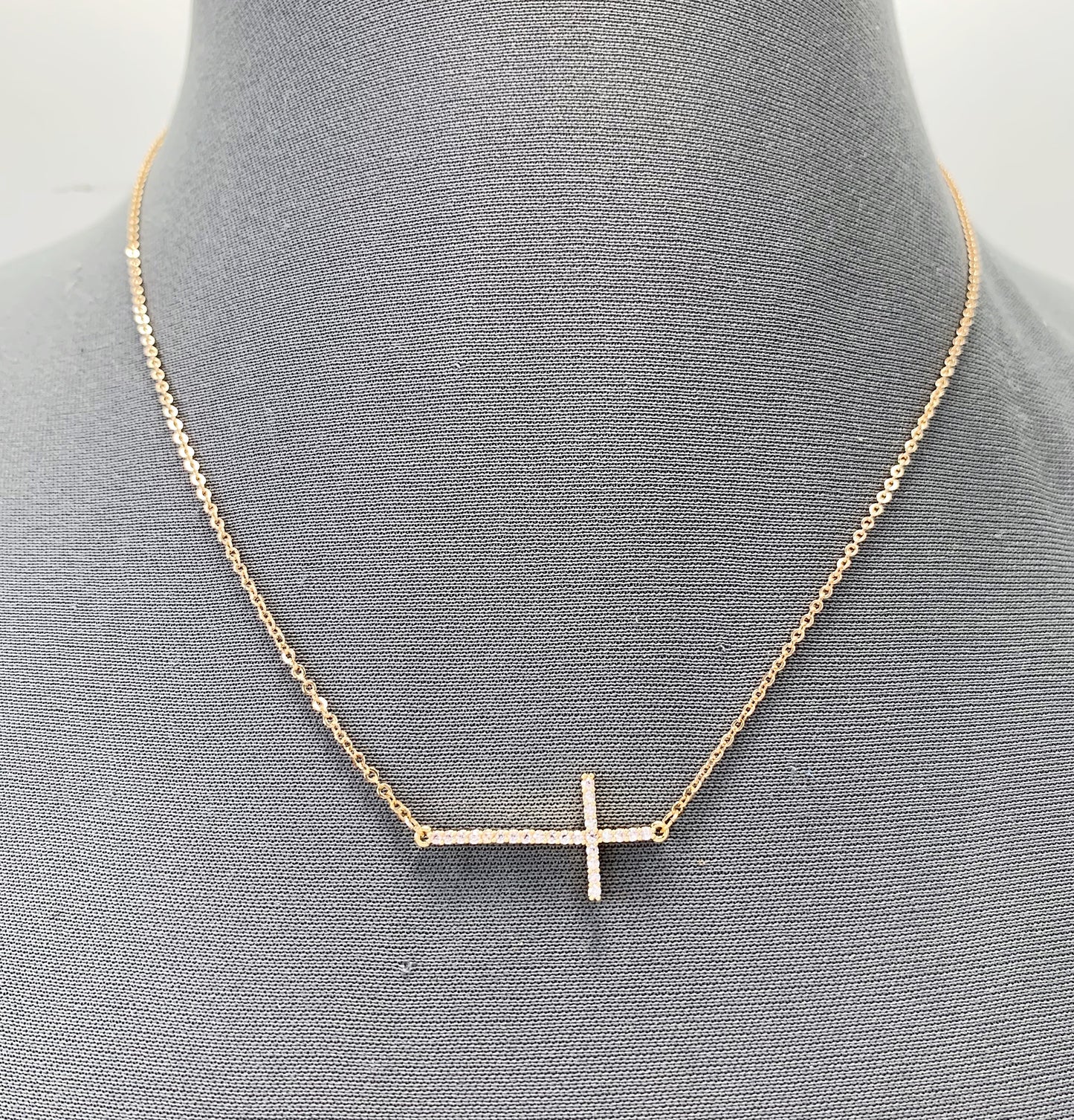 N0045 17777 Pendant Dainty Necklaces