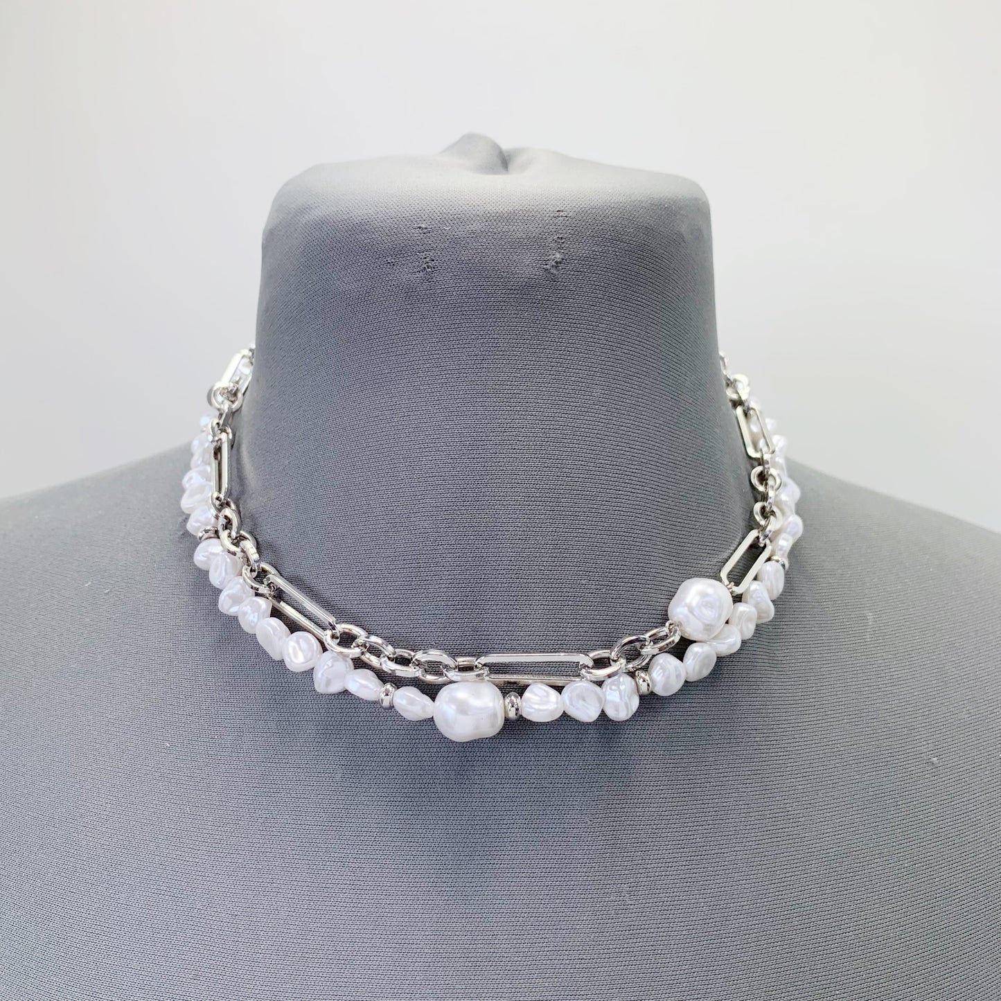N0040 | Layered Pearl Chain Necklace | 18379
