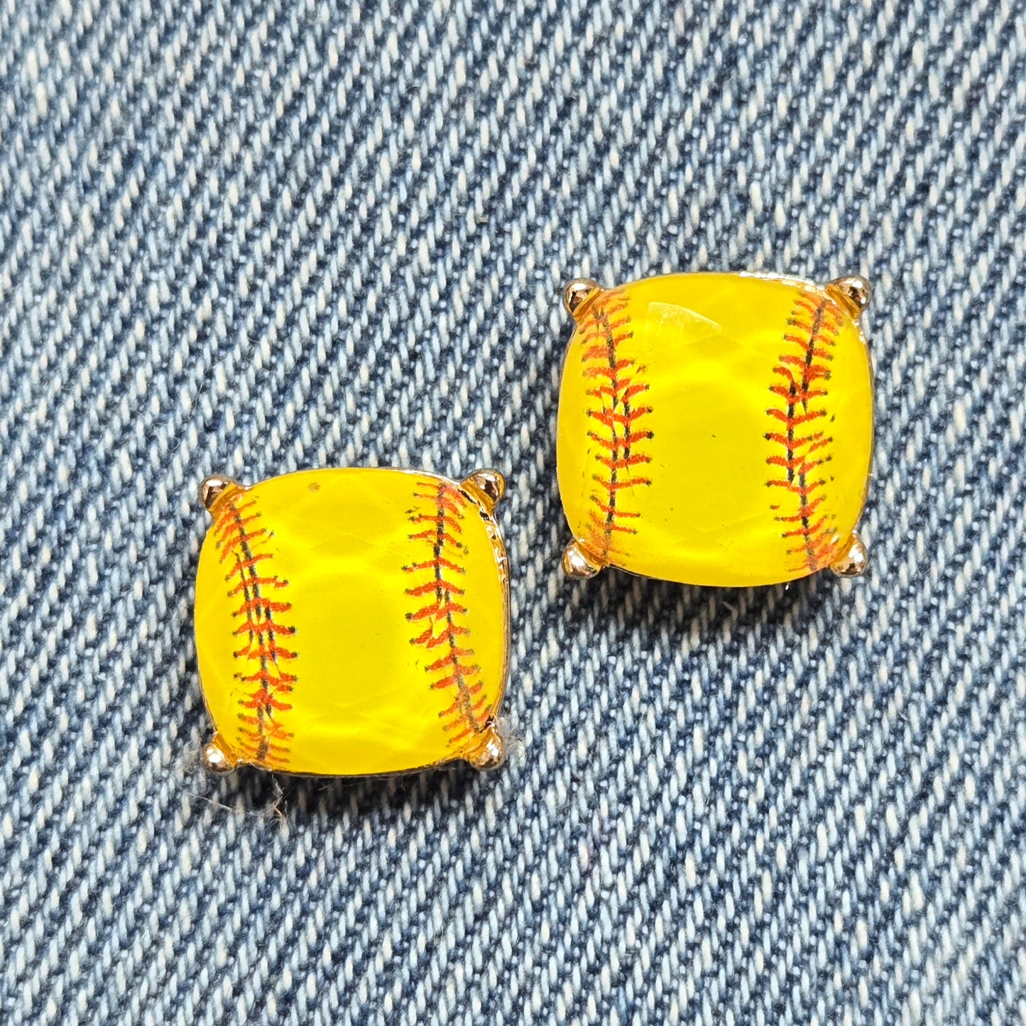 E1300 VER5423 Sports Ball Design Stud Earrings