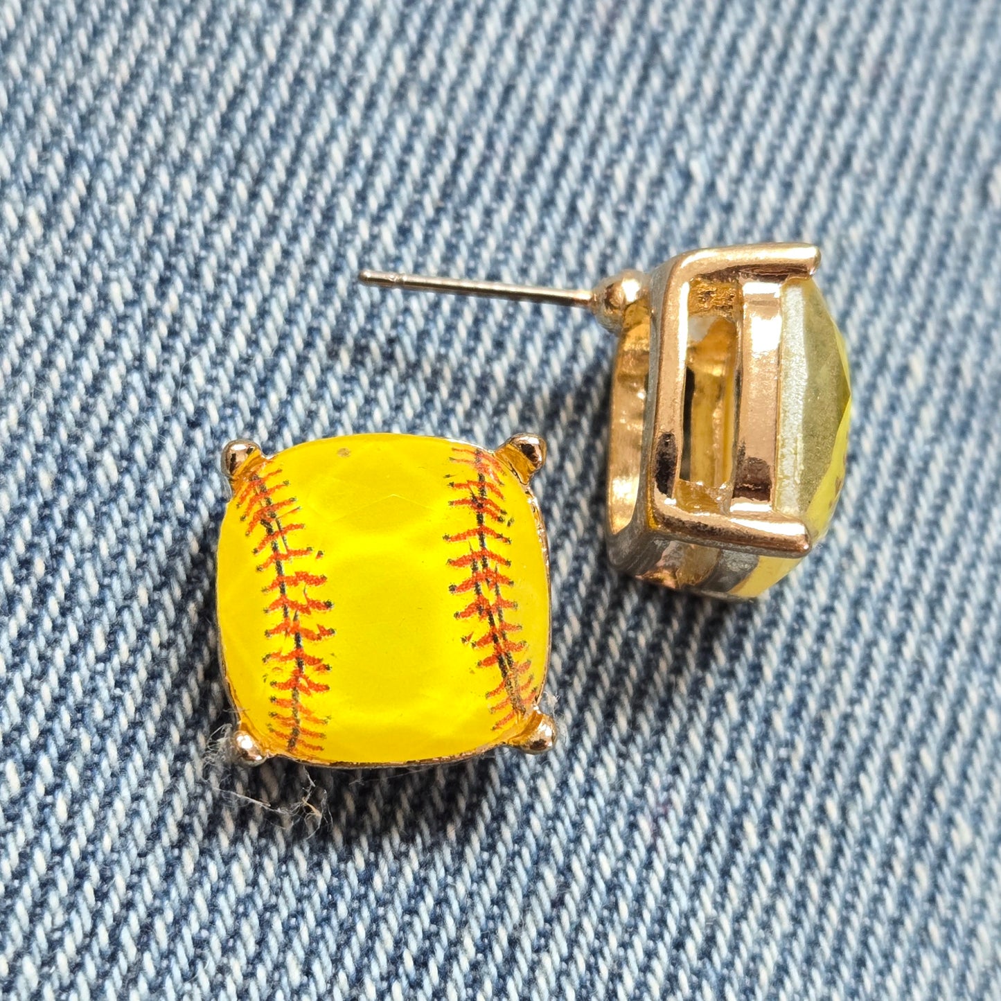 E1300 VER5423 Sports Ball Design Stud Earrings
