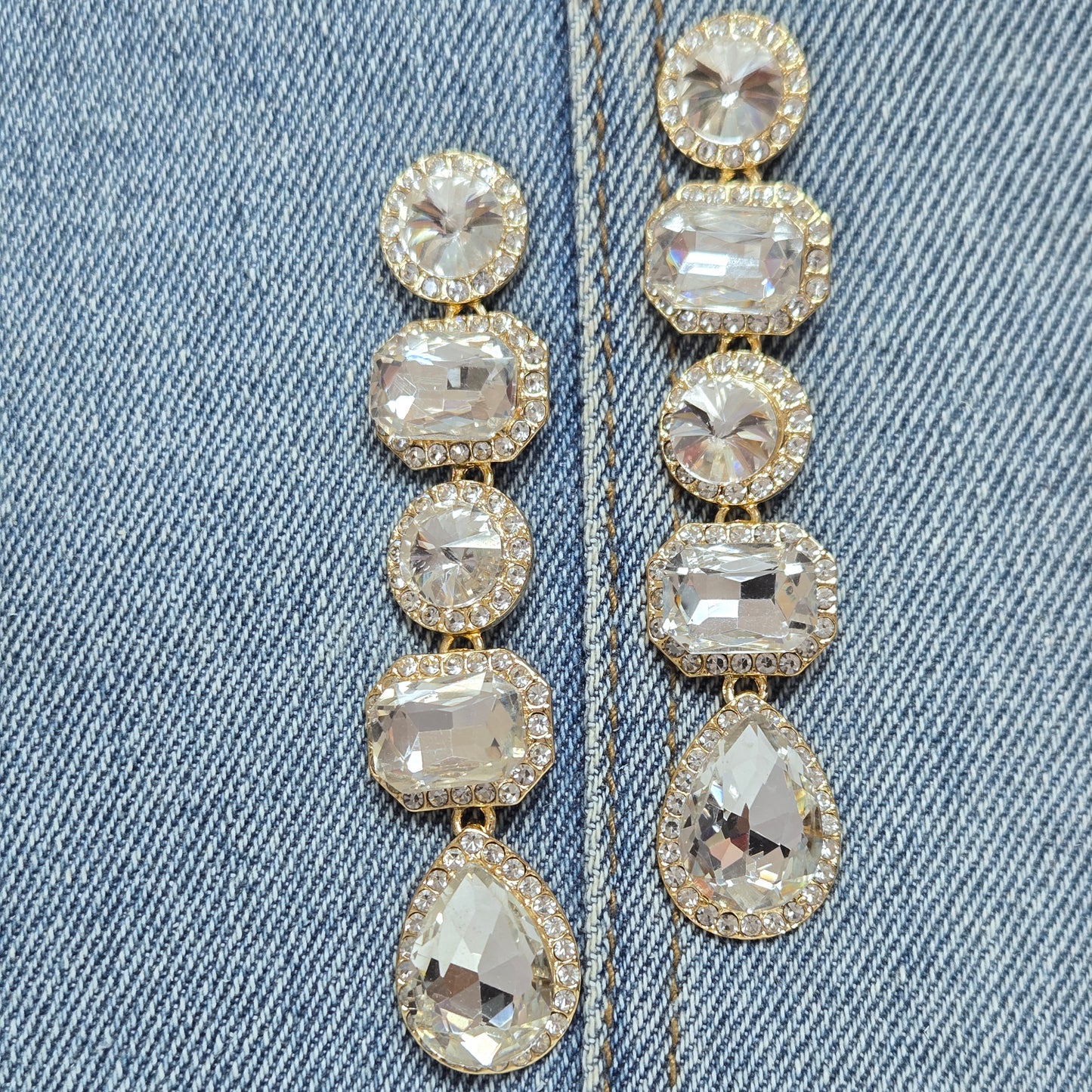 E1423 26197 Drop Dangle Post Earrings