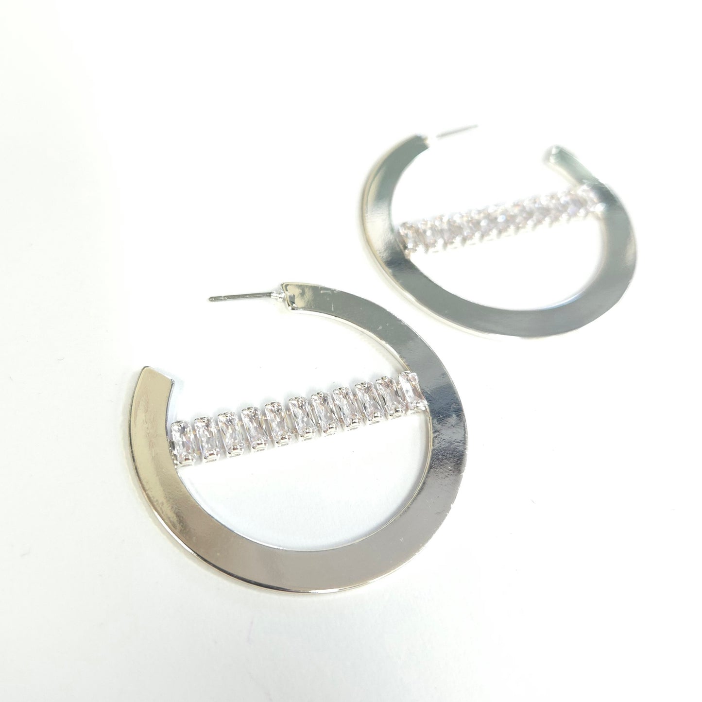 E1675 25E2421 Circle Hoop Earrings
