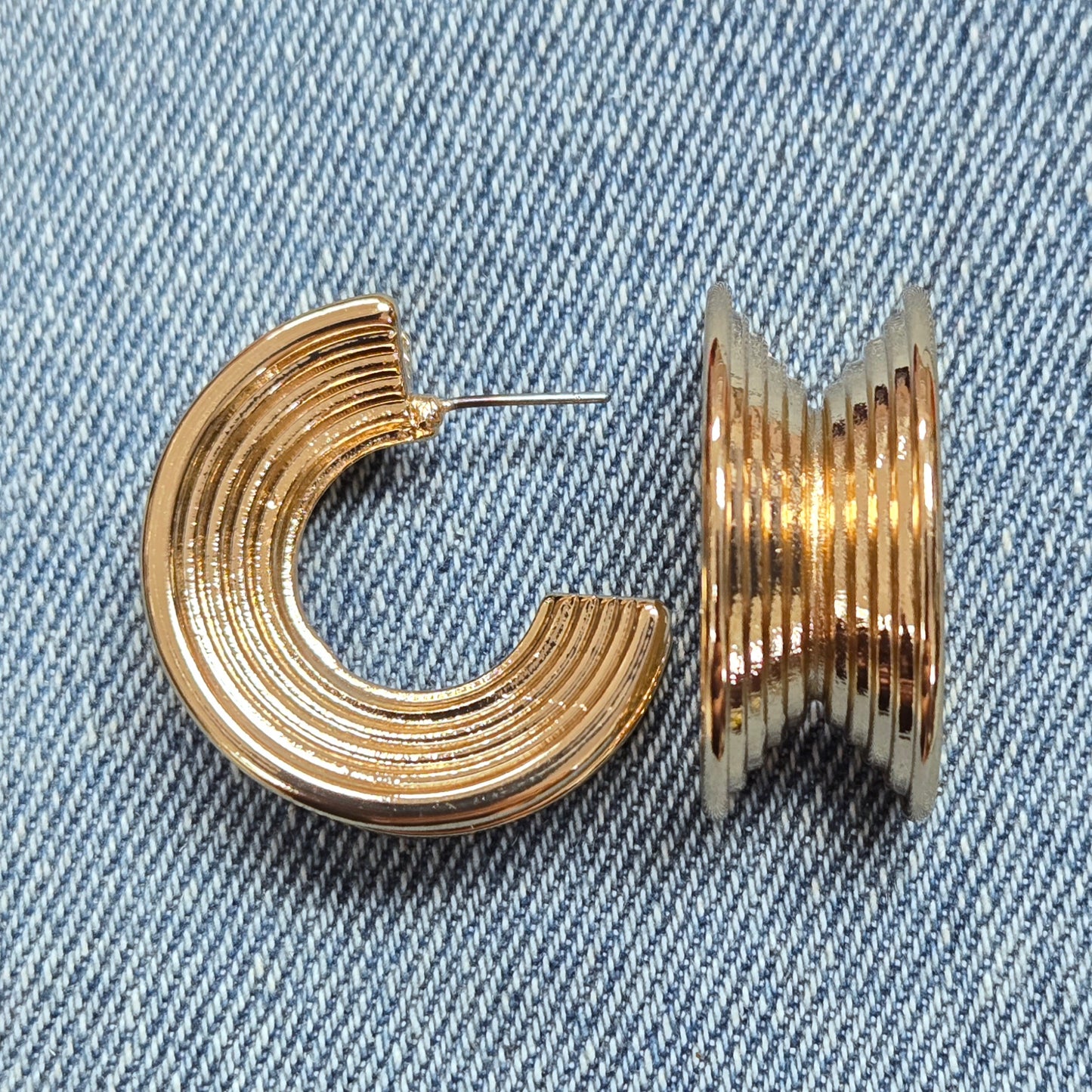 E1387 25E4462 Drop Post Hoop Earrings