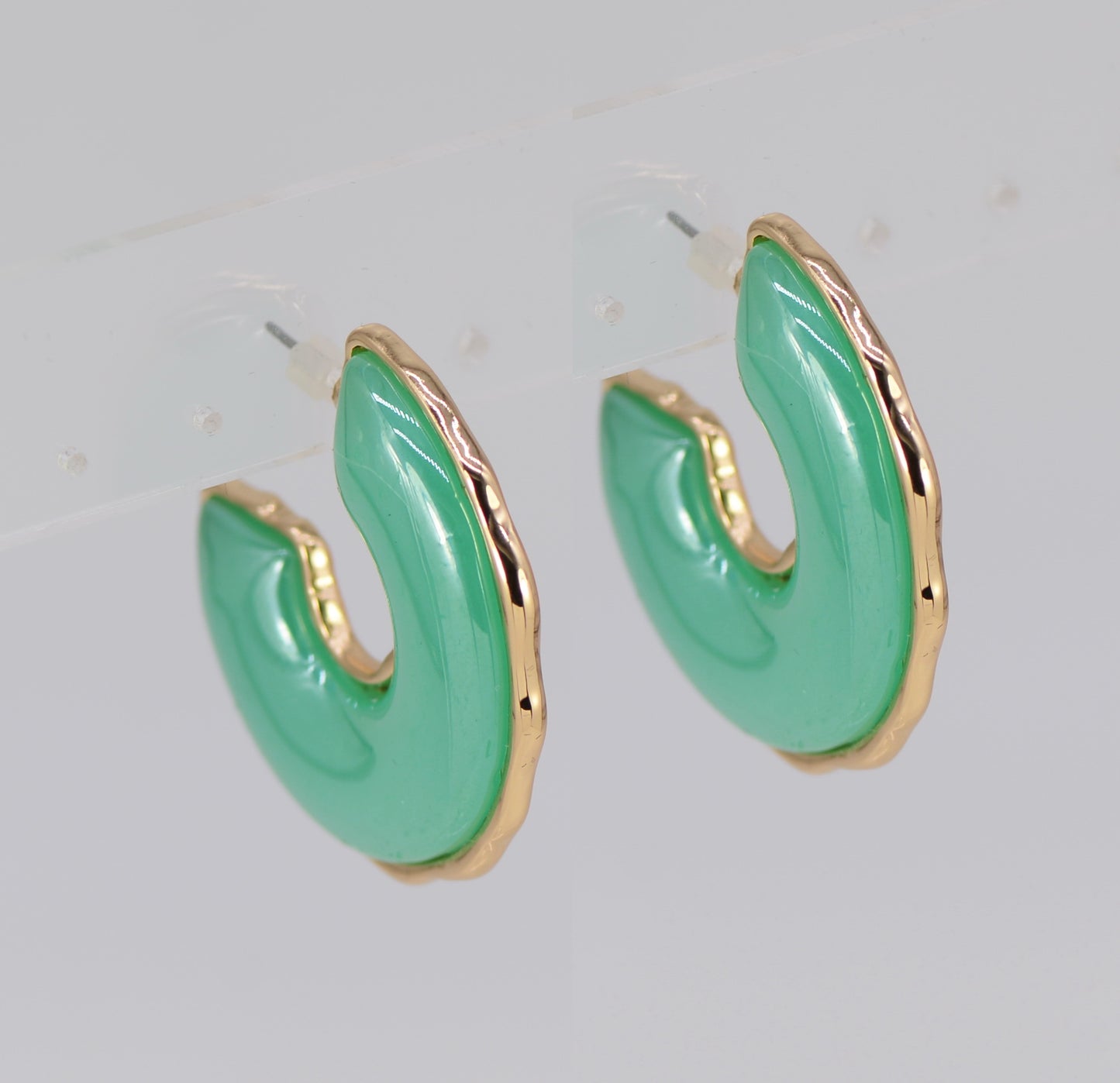 E0877 25E5622 Open Circle Hoop Post Earrings