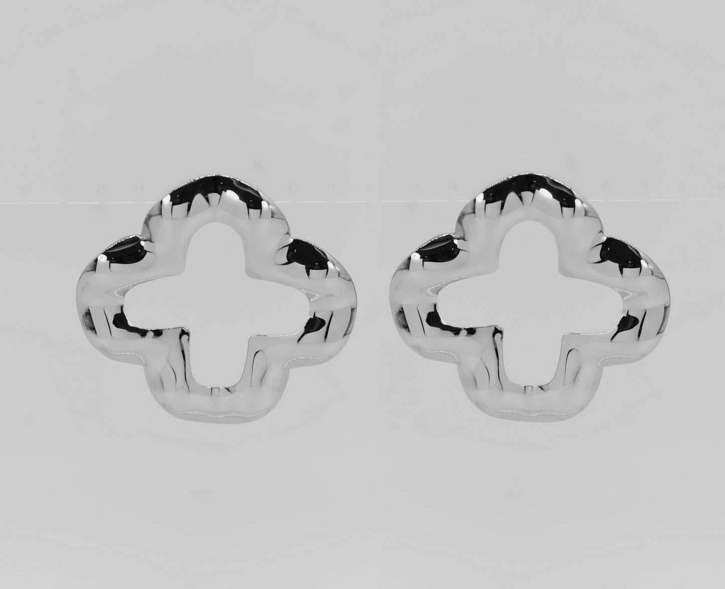 E0906 25E6054 Drop Post Earrings