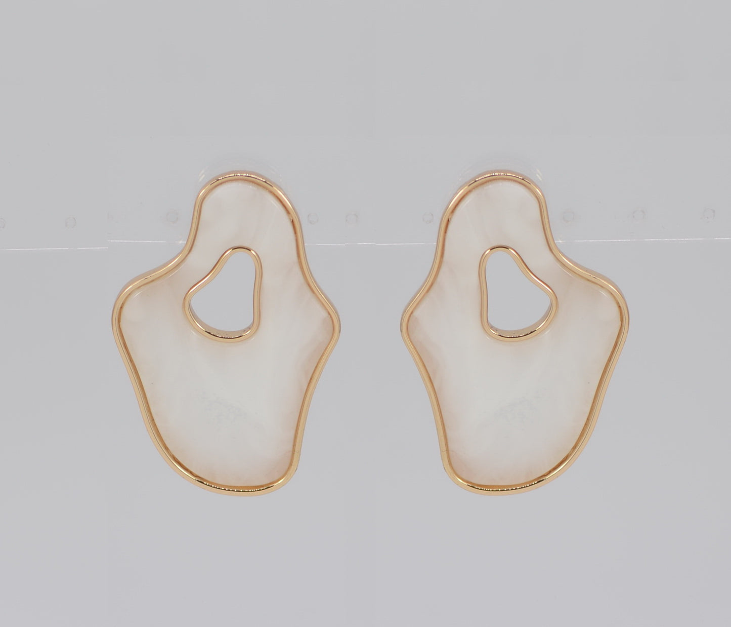 E1695 25E6067 Drop Post Earrings