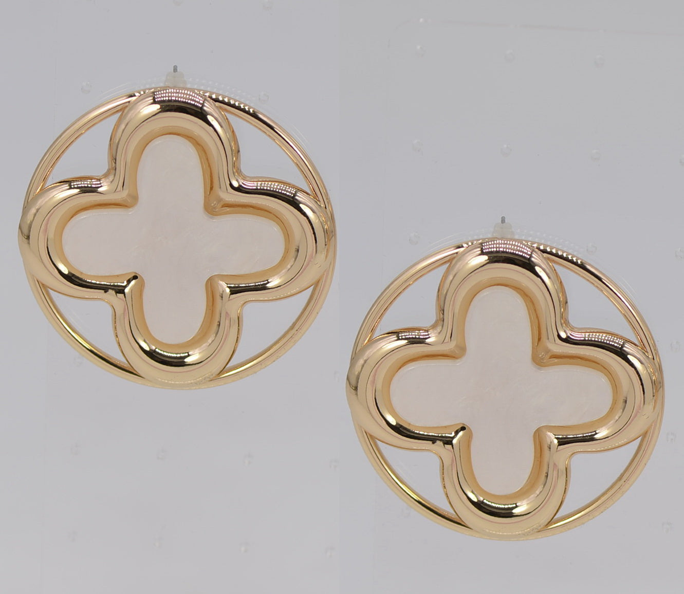 E1640 25E6326 Drop Post Earrings