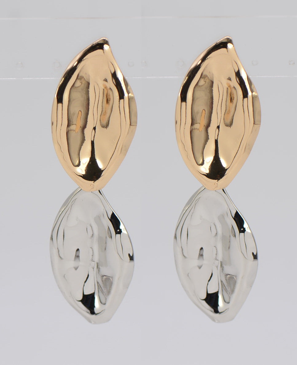 Metallic Leaf Drop Earrings | E2674