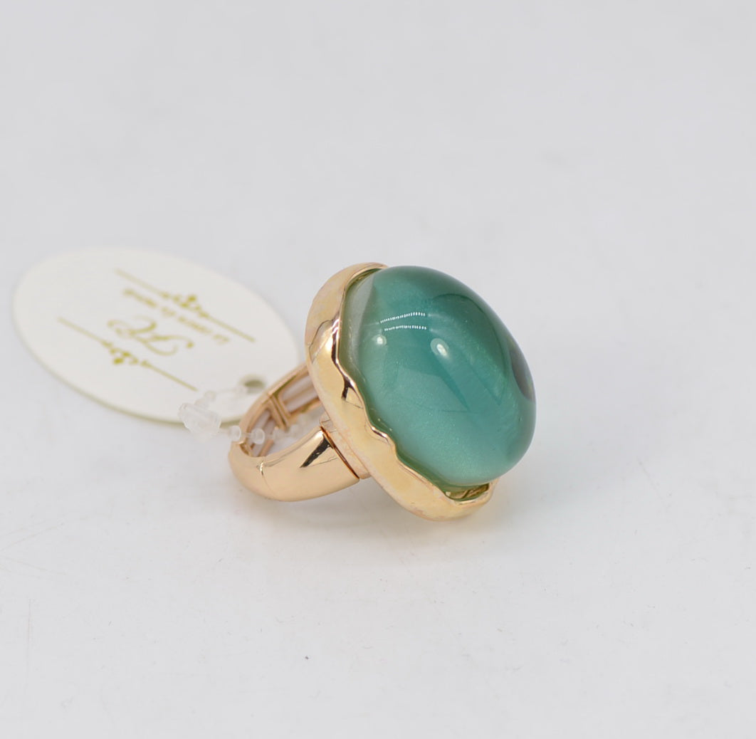 R0117 | Cabochon Oval Acrylic Ring | 25R1064