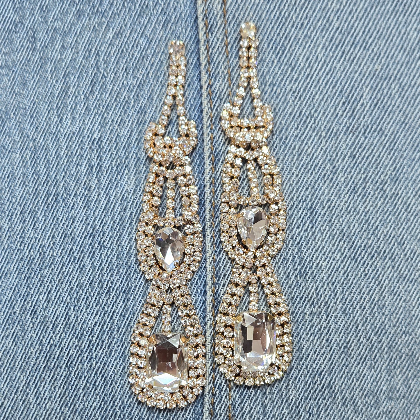 E1422 26425 Drop Dangle Post Earrings