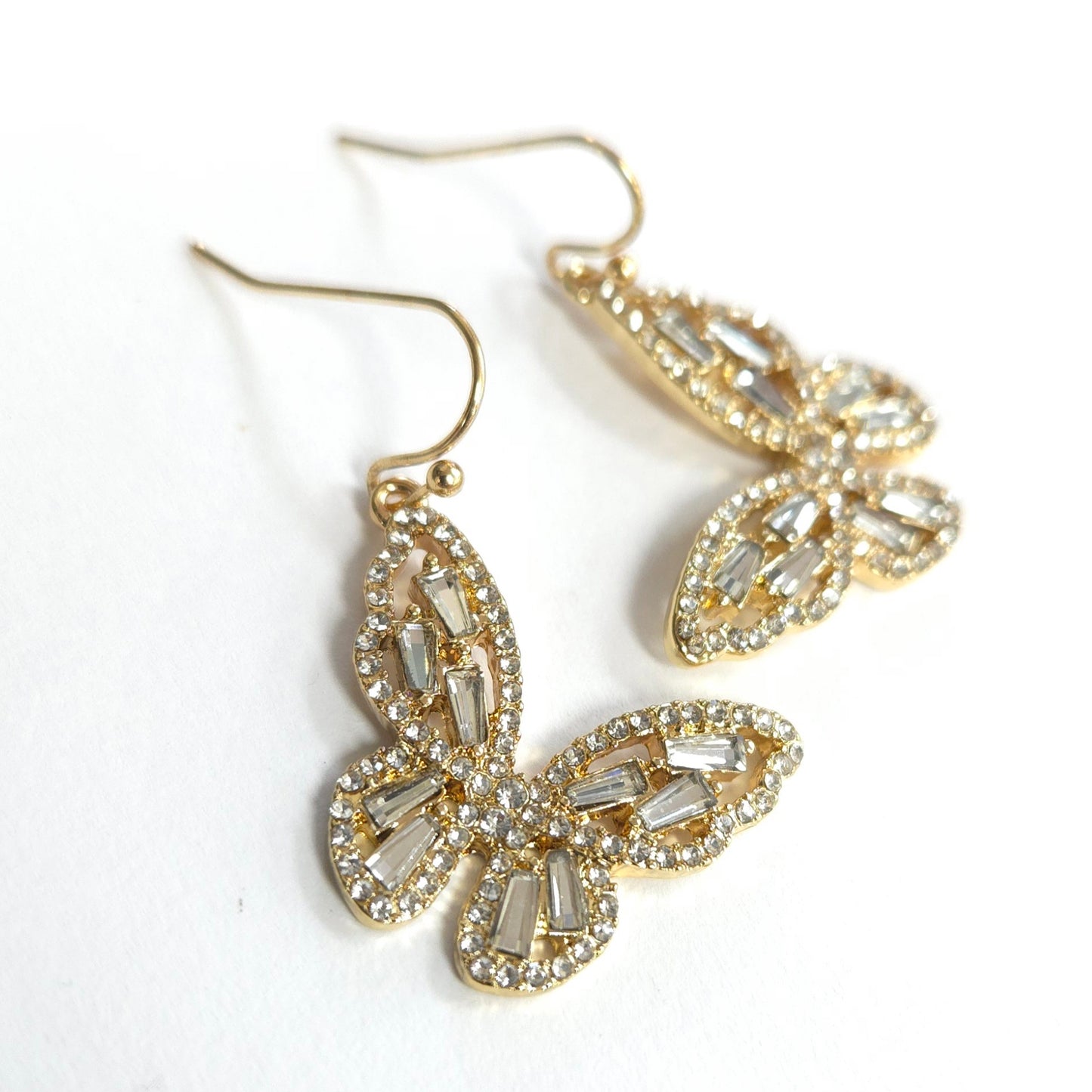 E1530 27278 Butterfly Dangle Earrings