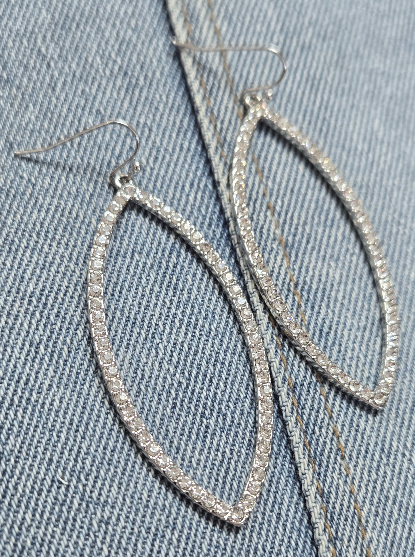 E1343 27736 Oval Drop Dangle Earrings