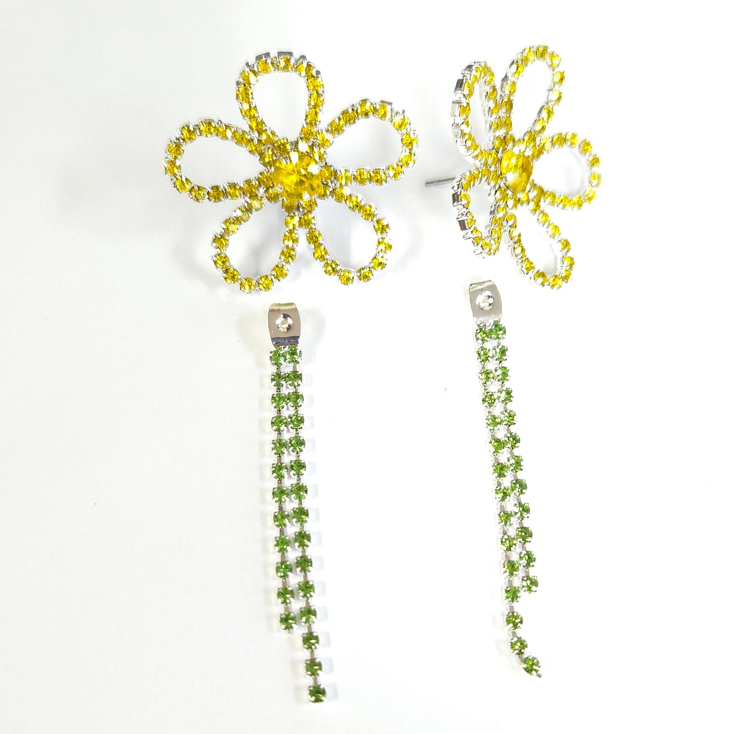 E1529 28535 Flower Drop Earrings