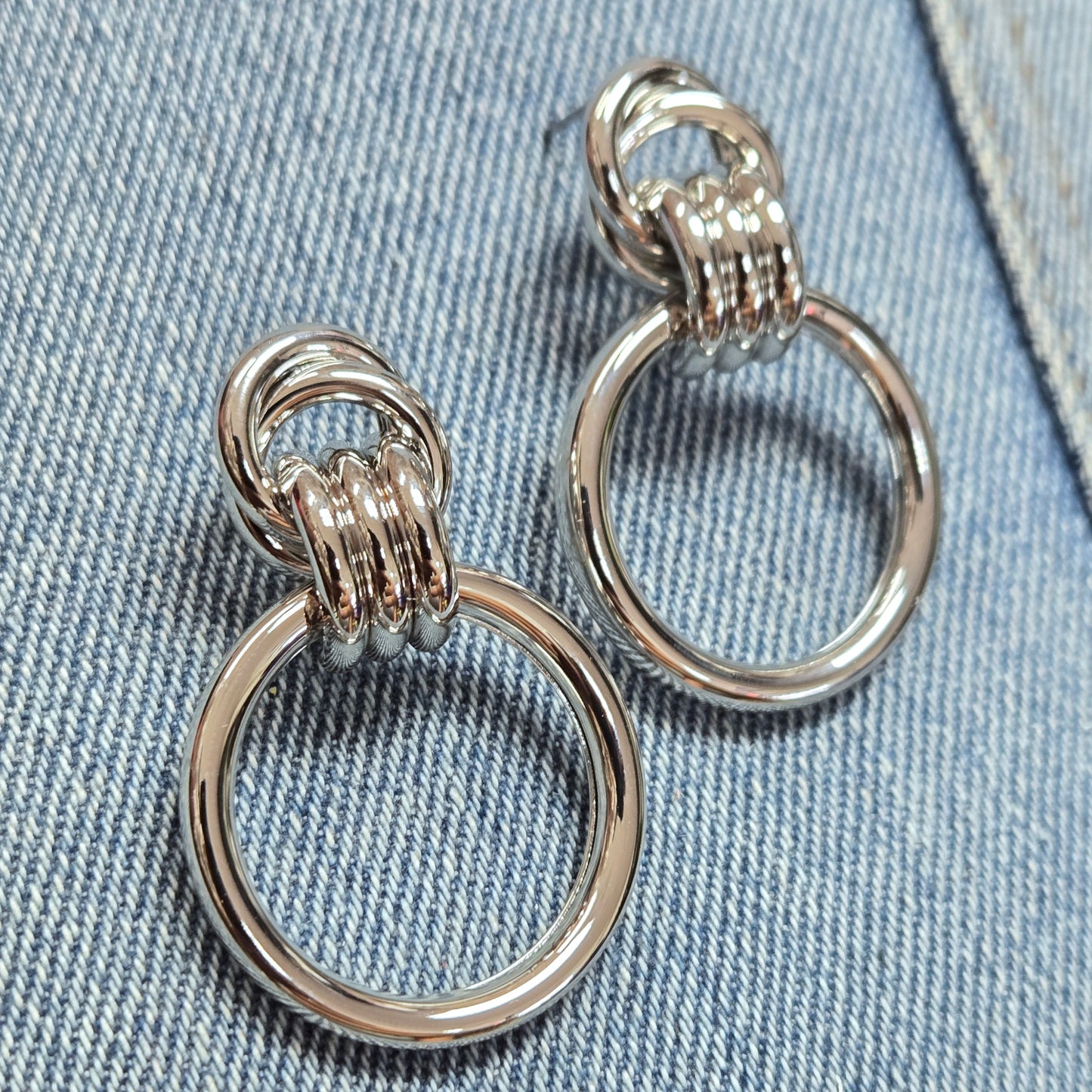 E1342 28581 Drop Post Earrings