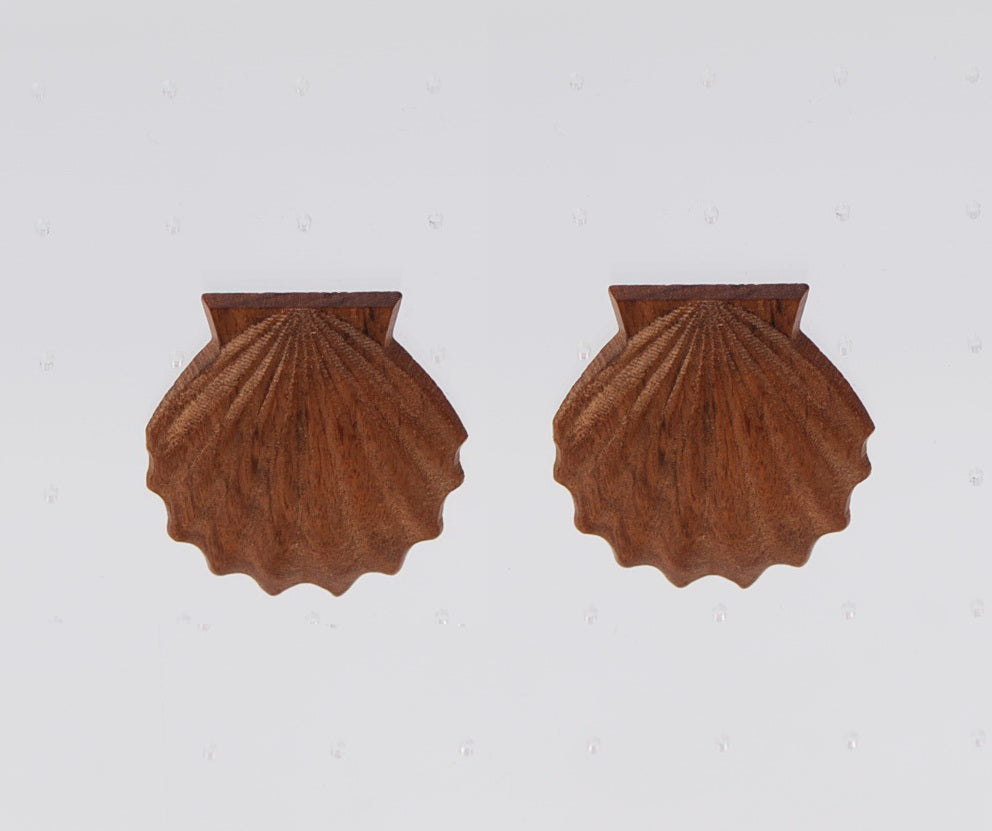E1641 83E2491 Drop Post Earrings