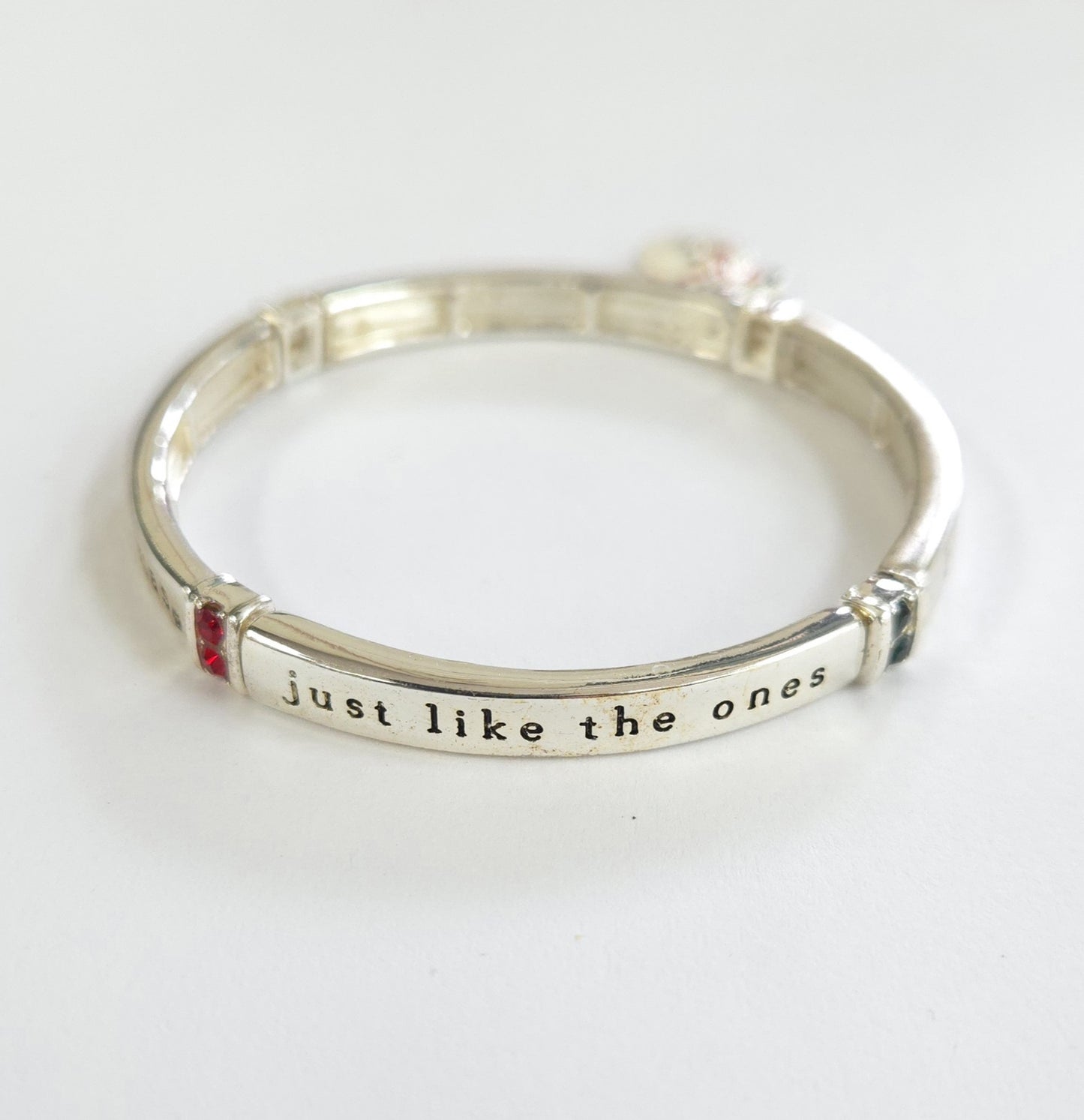 B0260 AB9290 Christmas Bracelet