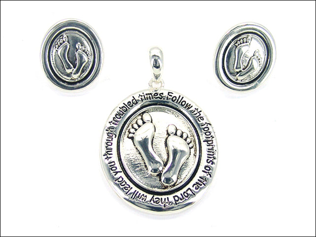 Inspirational Footprints Pendant Set