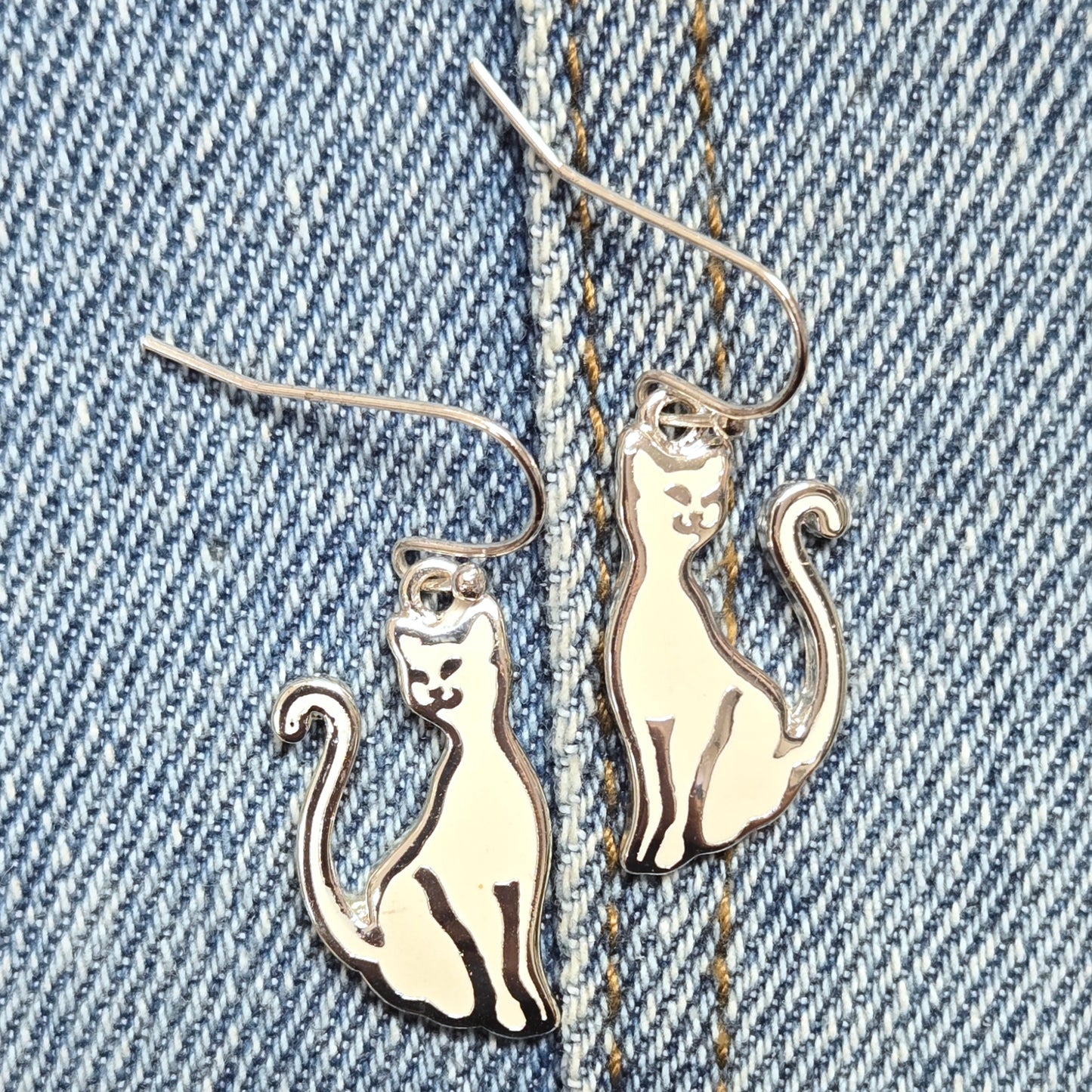 E1081 AE2741 Animal Cat Design Drop Dangle Earrings