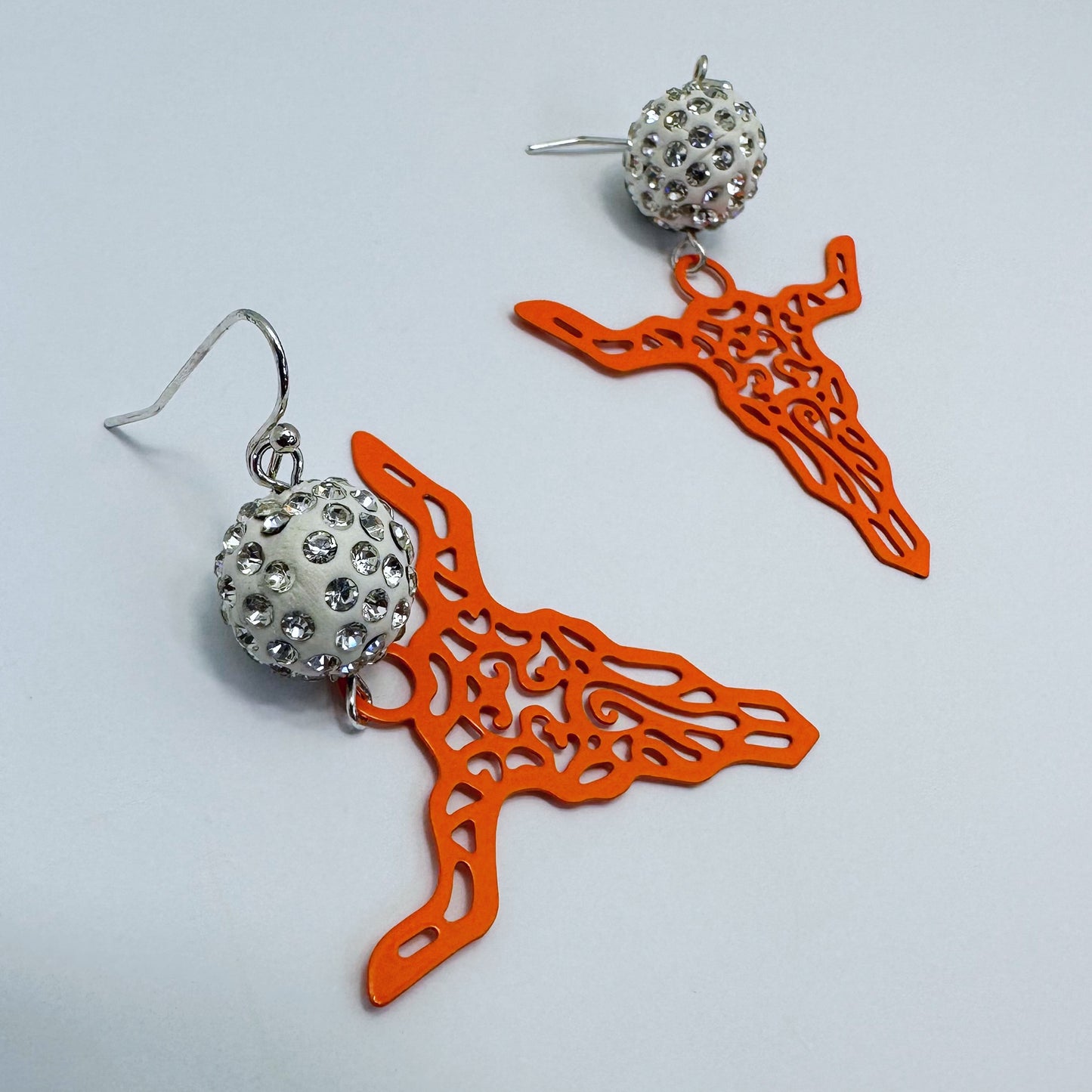 E0834 AE4015 Thin Metal Animal Texas Long Horn Design Drop Dangle Hook Earrings