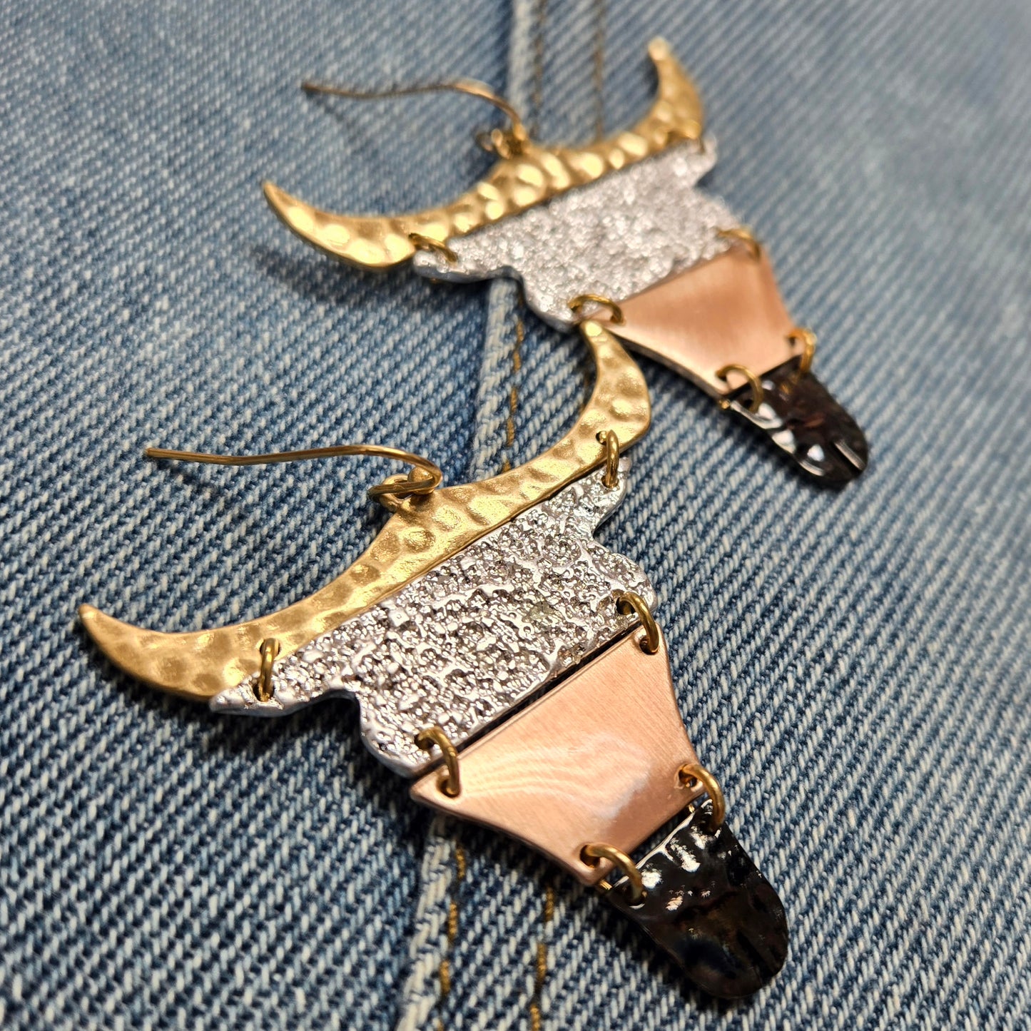 E0983 AE4913 Metal Cow Cattle Head Design Drop Dangle Hook Earrings
