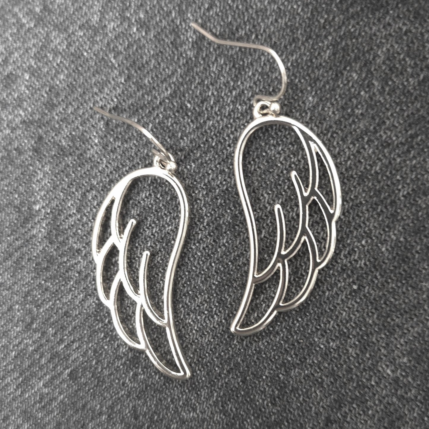 E0988 AE5026 Metal Outlined Angel Wing Shape Drop Dangle Hook earrings