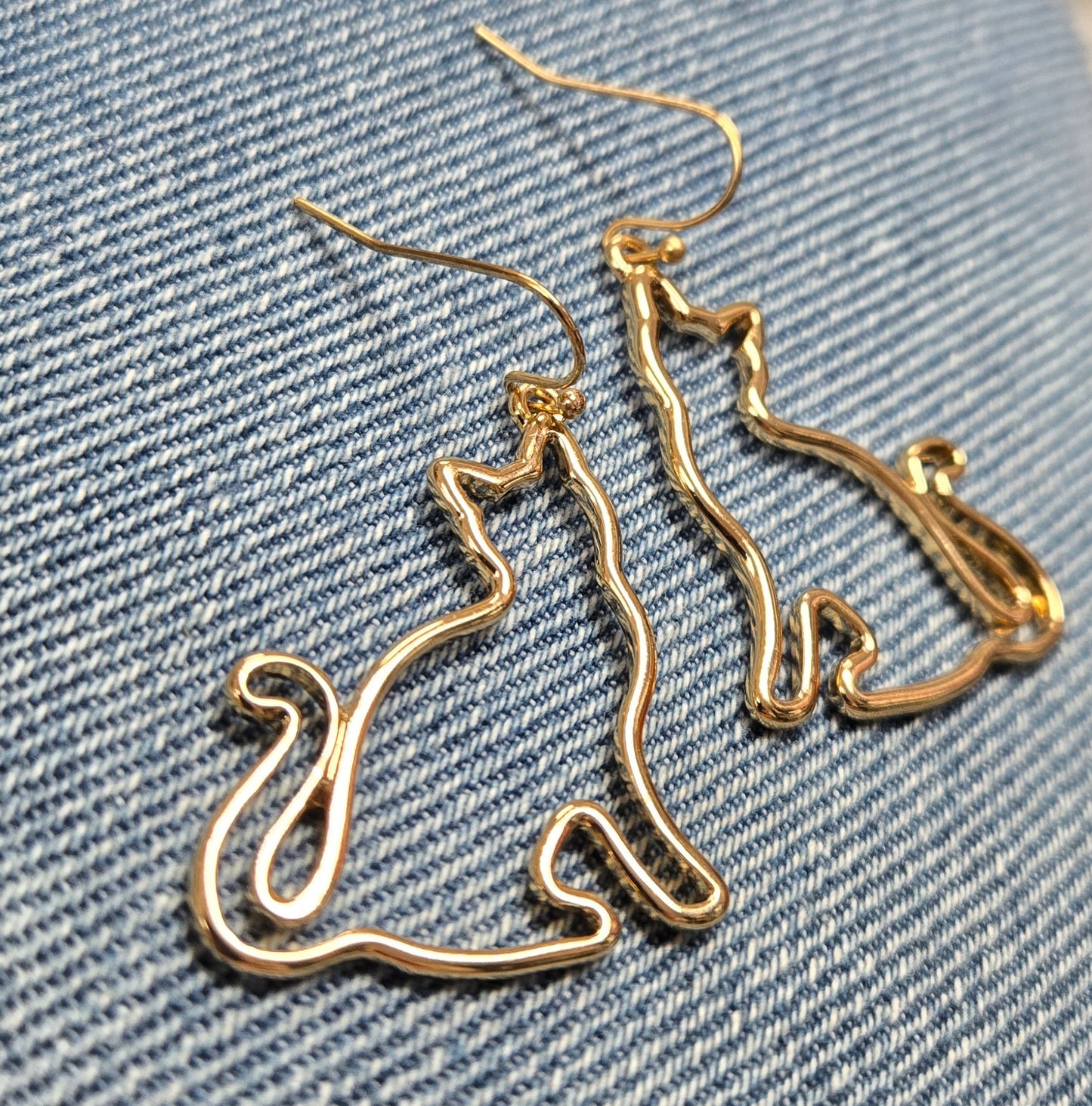 E0982| Metal Outlined Animal Cat Shape Drop Dangle Hook earrings|AE5030