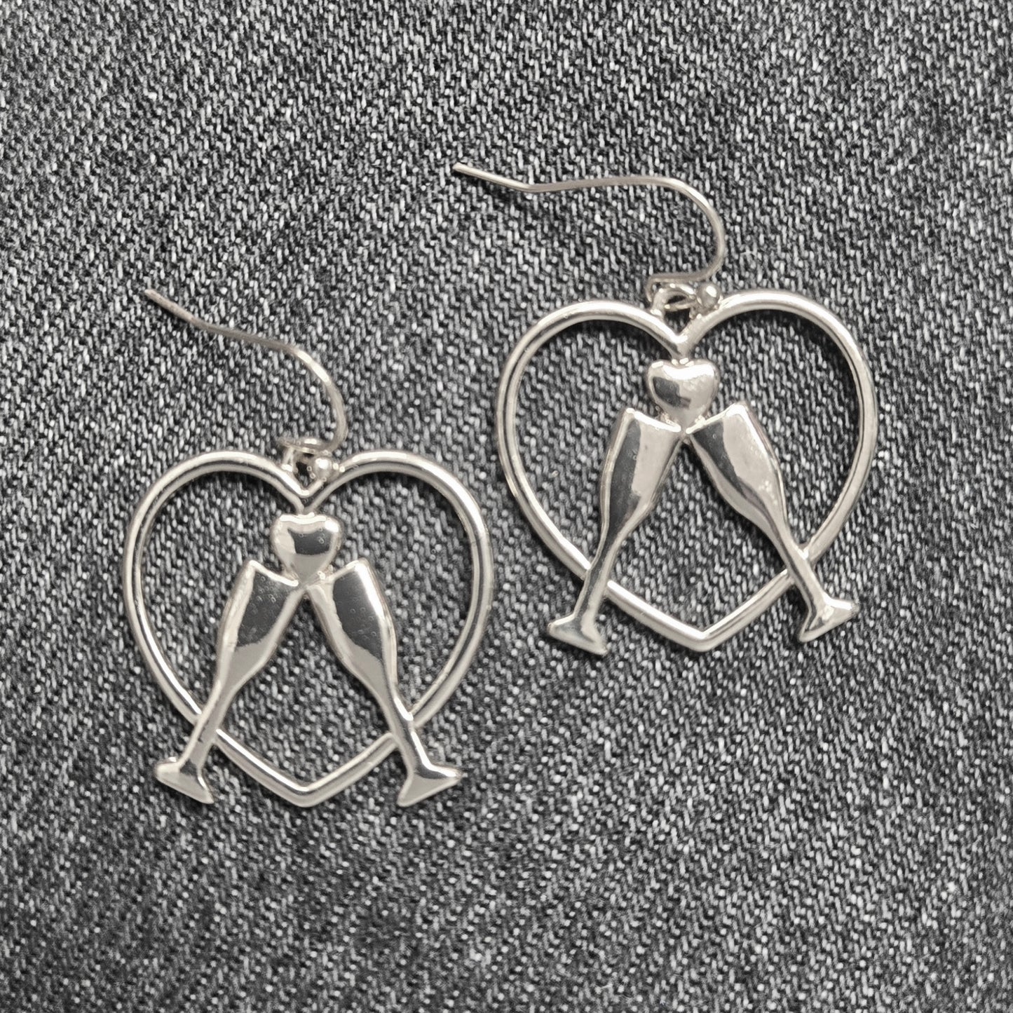 E0989 AE5041 Metal Wine Glass with Heart Design Drop Dangle Hook Earrings