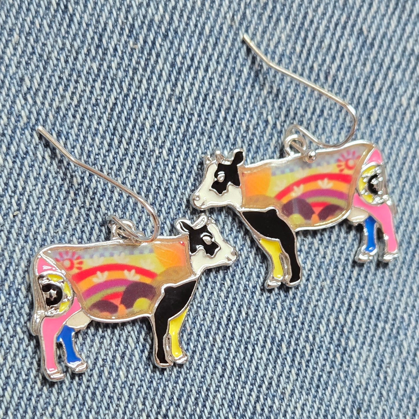 E1331 AE5671 Cow Dangle Earrings
