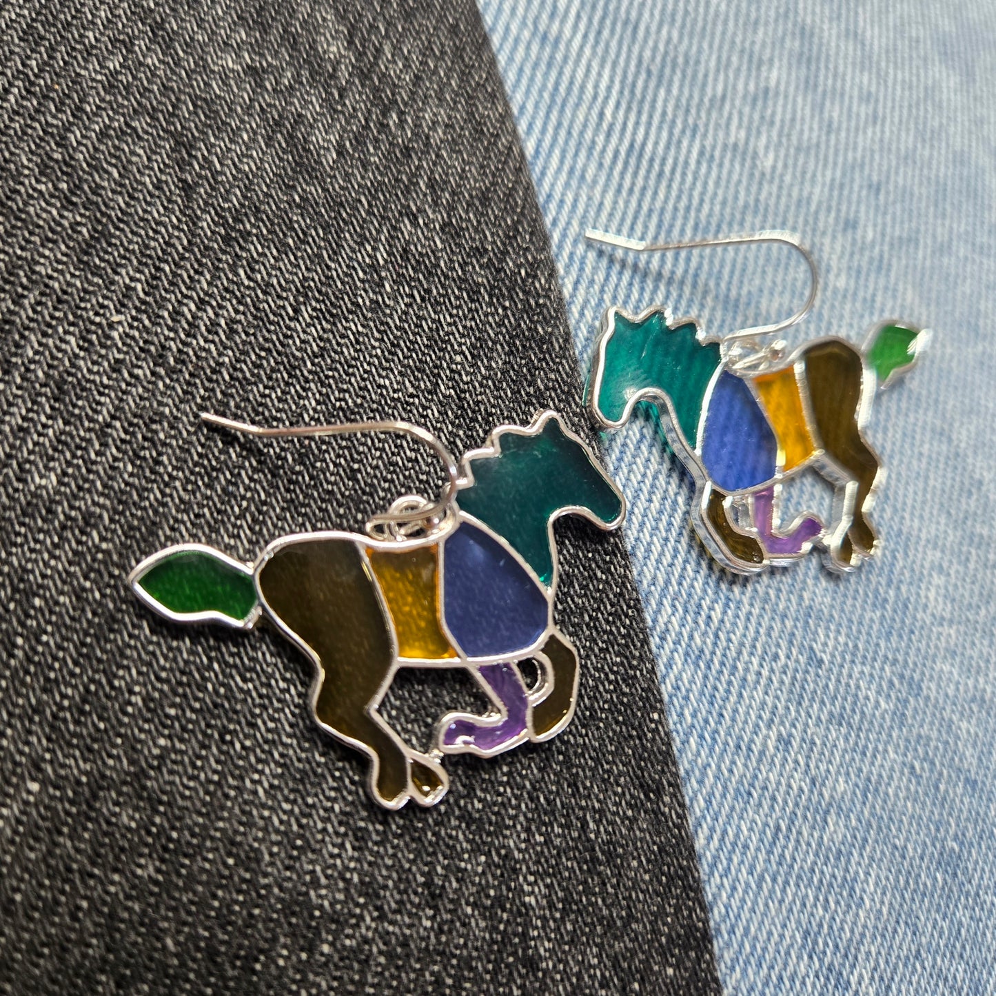 E0993 | See Through Design Horse Mustang Design Drop Dangle Hook earrings| AE5710