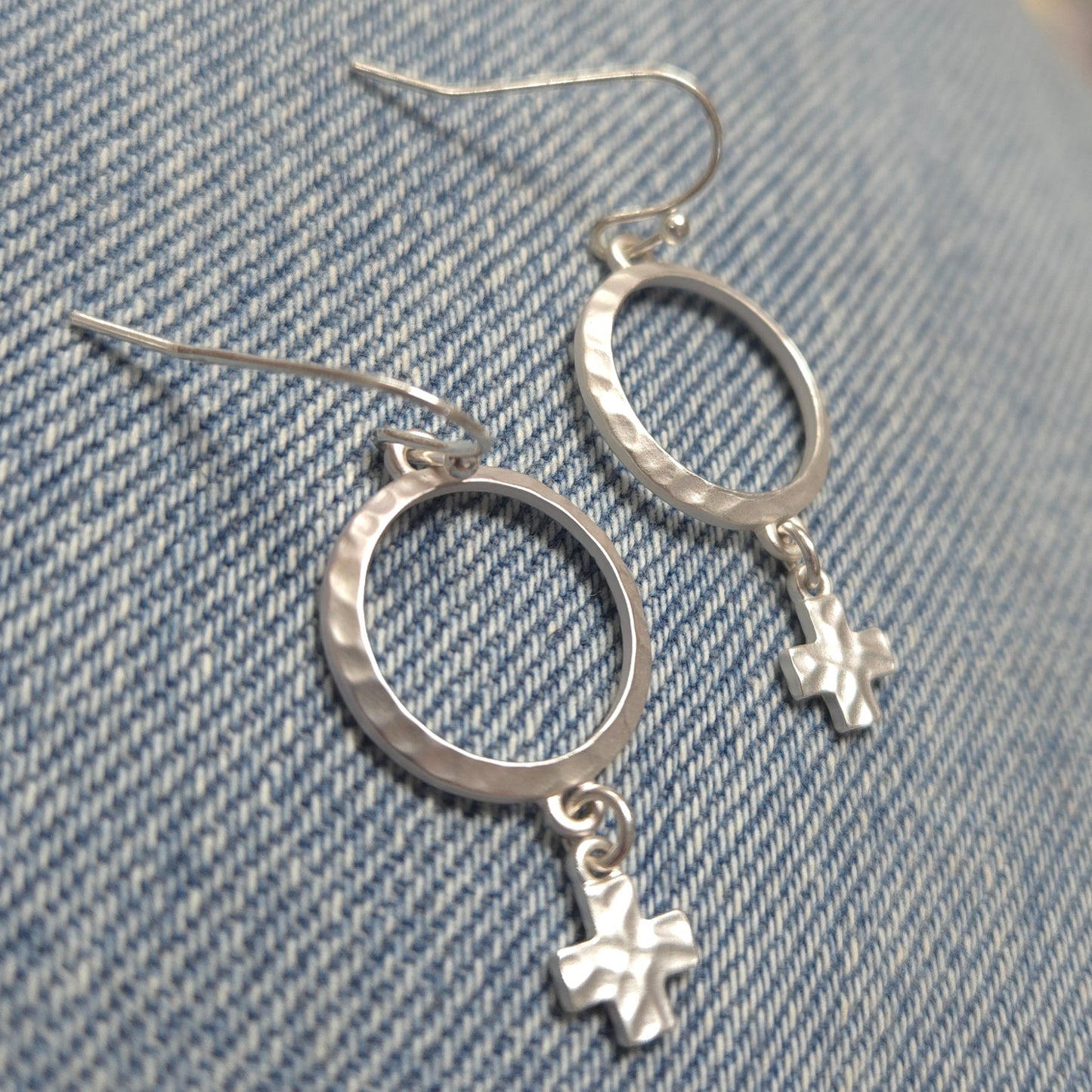 E0991 AE6254 Matte colored metal circle with Cross Shape Linked Drop Dangle Hook Earrings