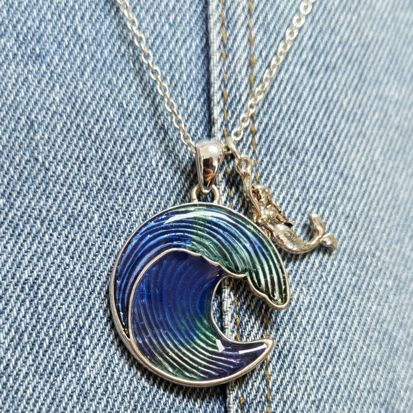 N0377 AS6046 Mermaid Ocean Wave Circle Shape Pendants Necklace