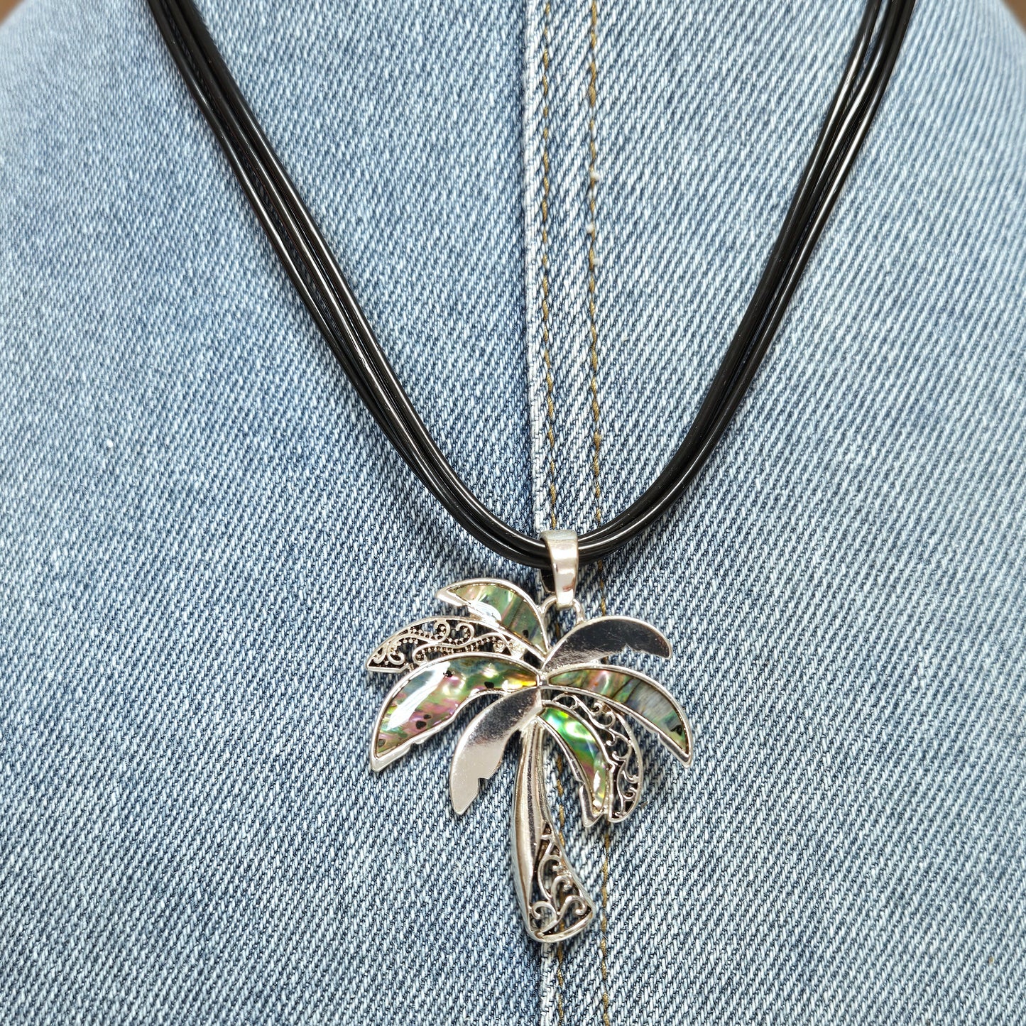 N0450 AS6714 Palm Tree Shape Pendant Necklace