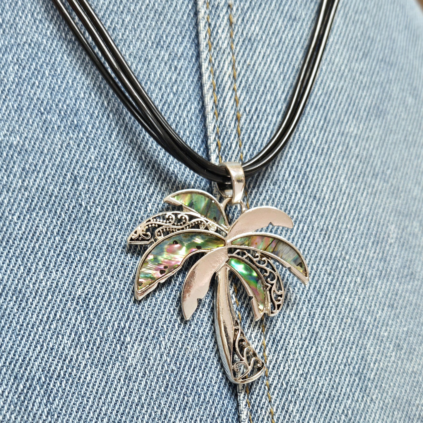 N0450 AS6714 Palm Tree Shape Pendant Necklace