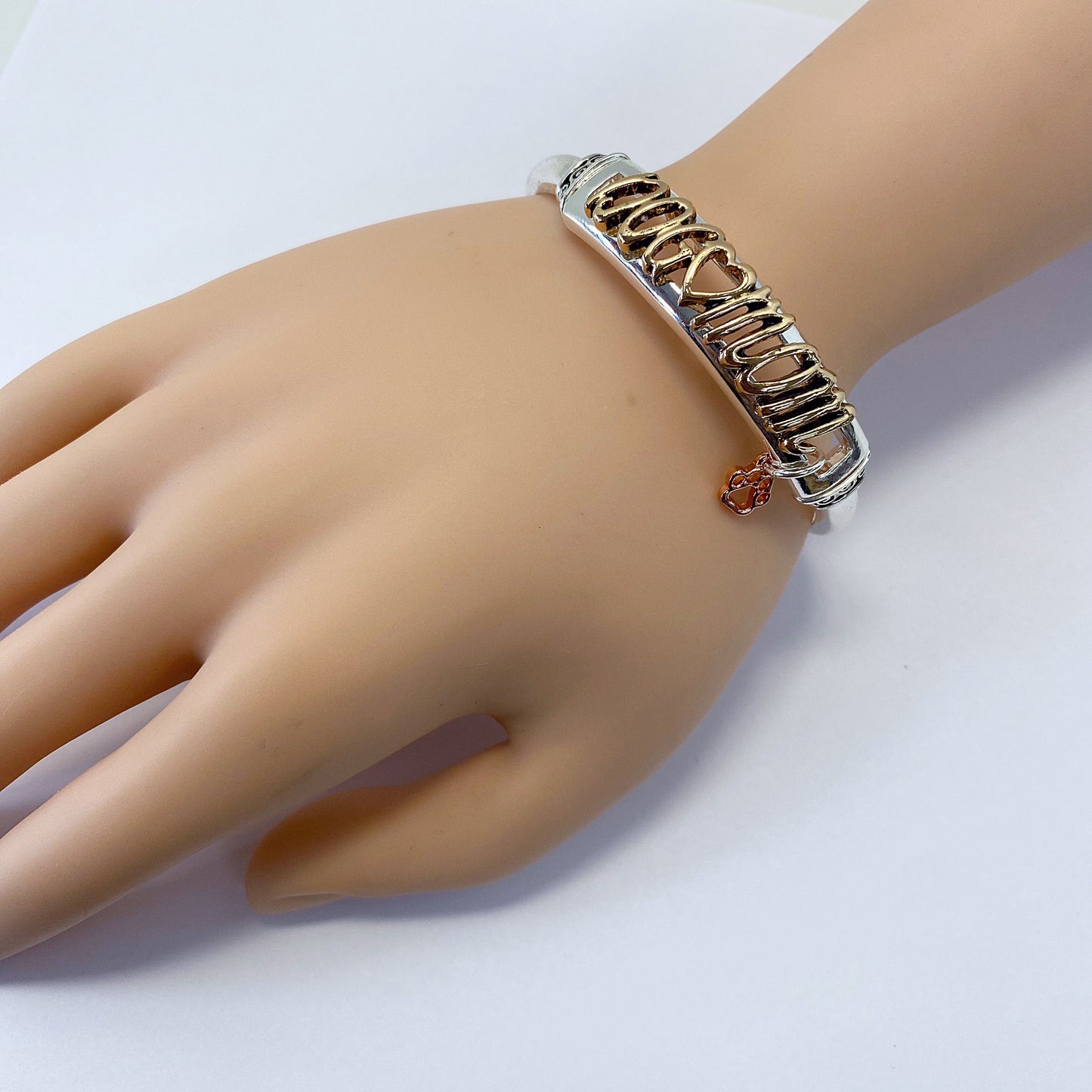 B0212 BB01700 DOG MOM Bracelet