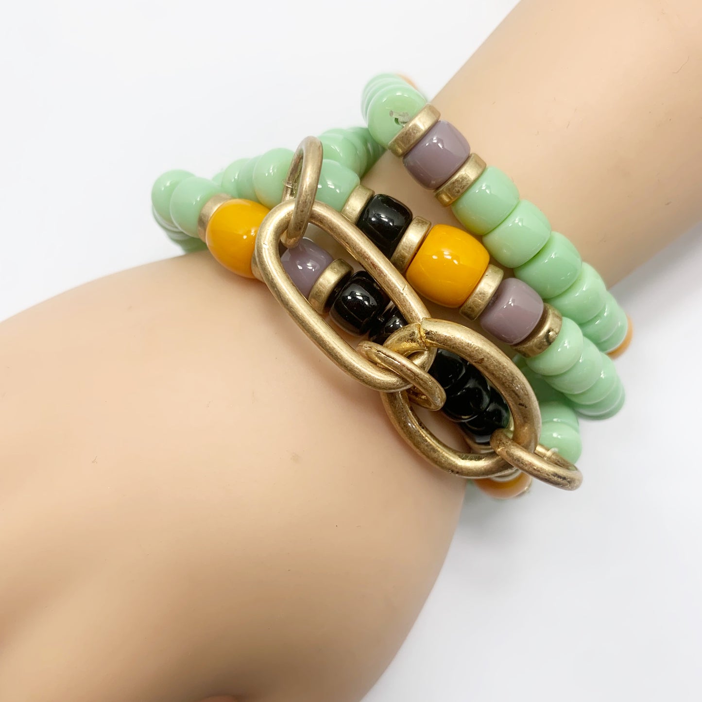 B0036 | Multi Strand Stretch Bead Bracelet | IOB2409