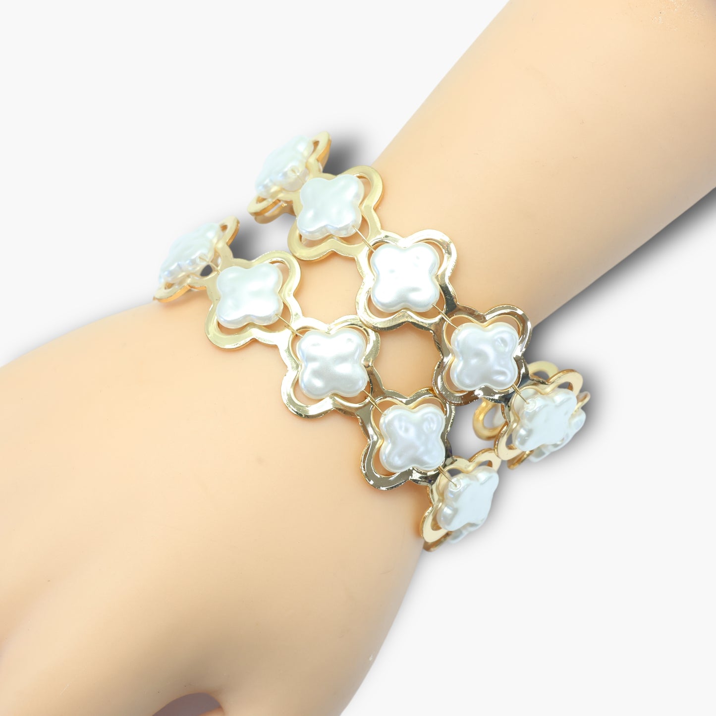 B0055 25B1230 Pearl Deco Clover Design Open Cuff Bracelets