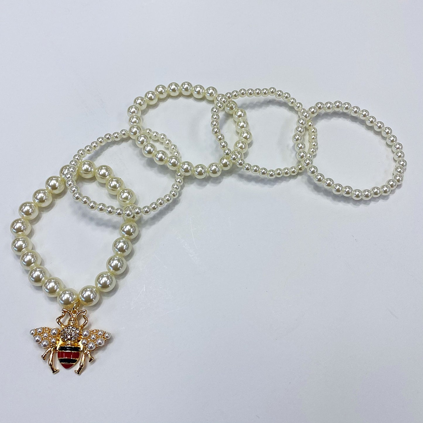 B0147 JCB2039 Rhinestones Faux Pearl Animal Bee Design Stretchable Bracelets