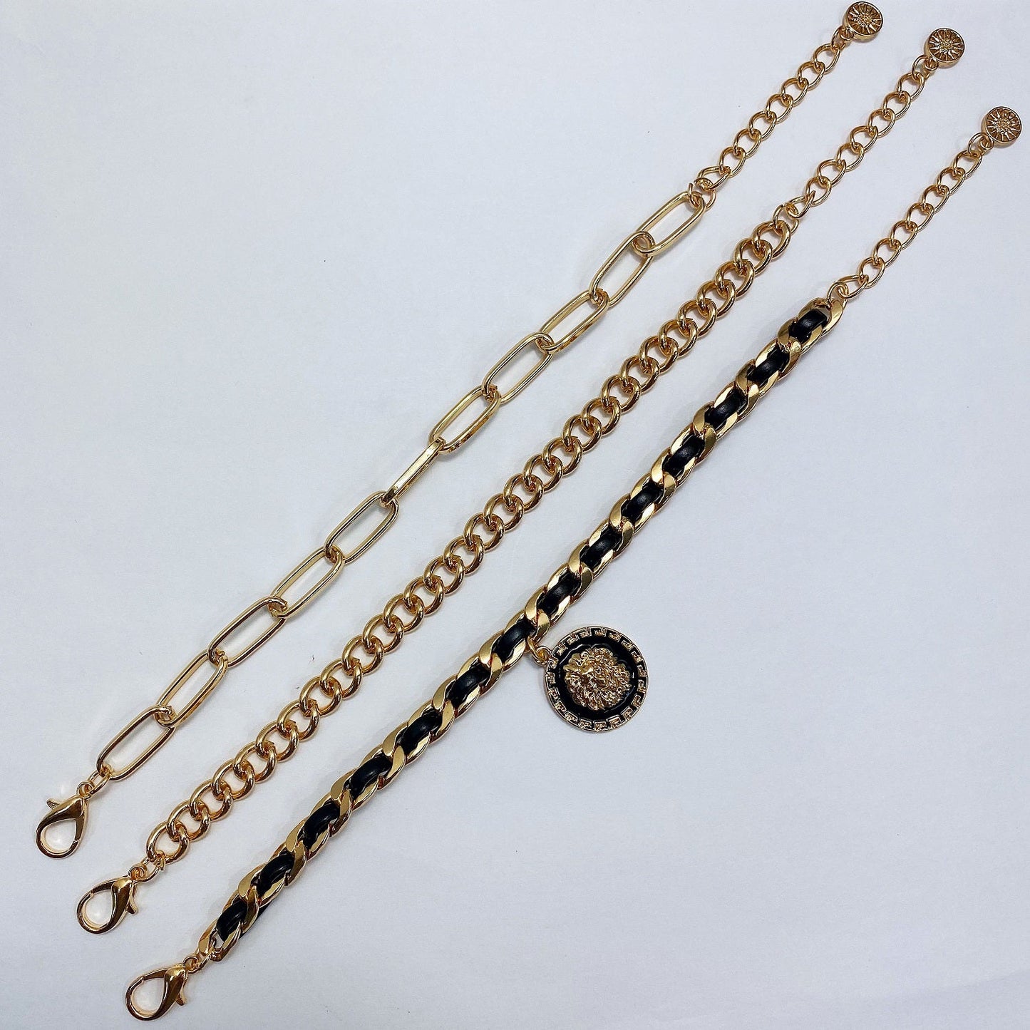 B0172 83B1373 Lion Design Circle Shape Pendant Chain Bracelets