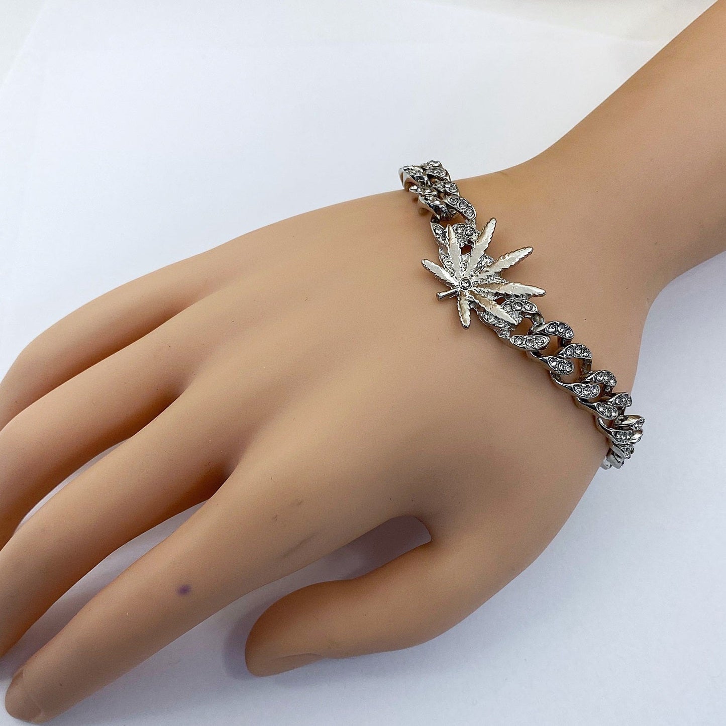 B0246 KB5012 Rhinestones Deco Cuban Link Chain with Leaf Design Accented Bracelet