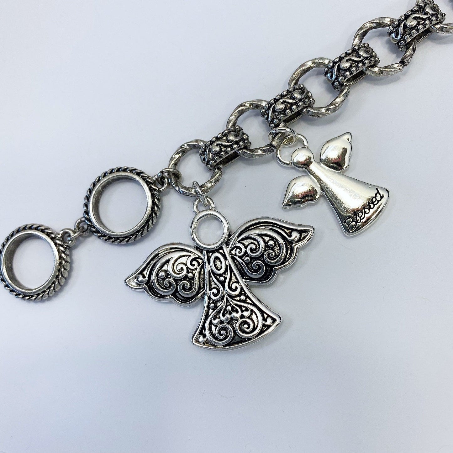 B0161 BB01019 Blessed Engraved Angel Shape Charms Dangle Chain Bracelet