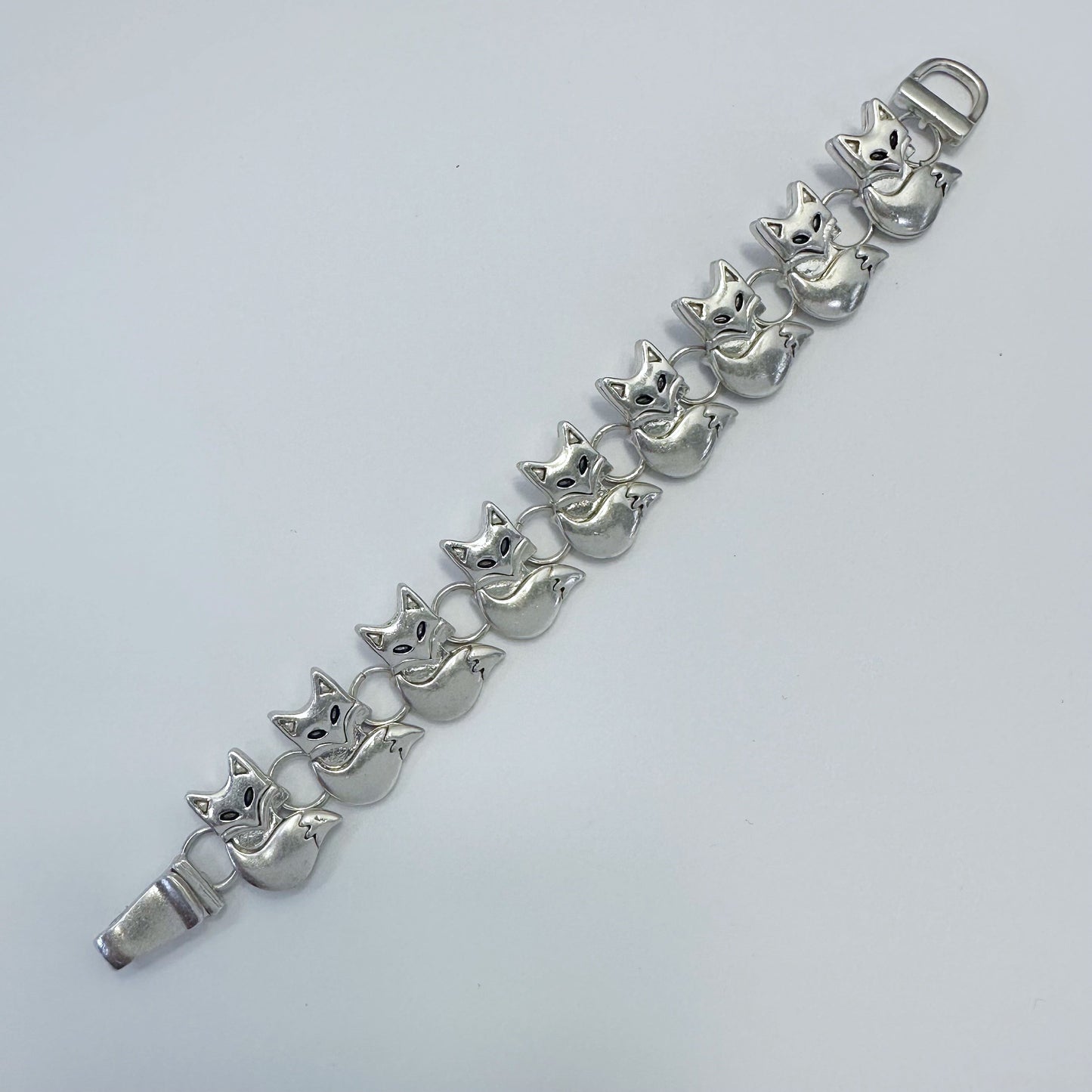 B0224 BB00135 Fox Linked Bracelet