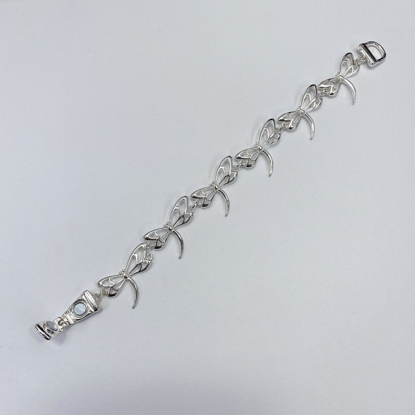 B3084 BB00968 Outlined Animal Dragonfly Shapes Linked Bracelet