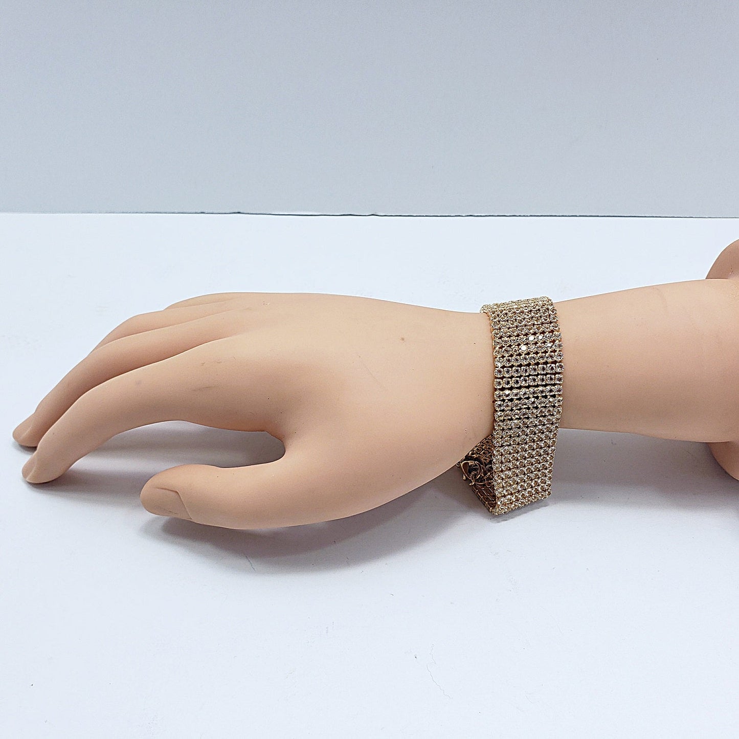 B3021 BC72300768 Rhinestones Deco Bracelet