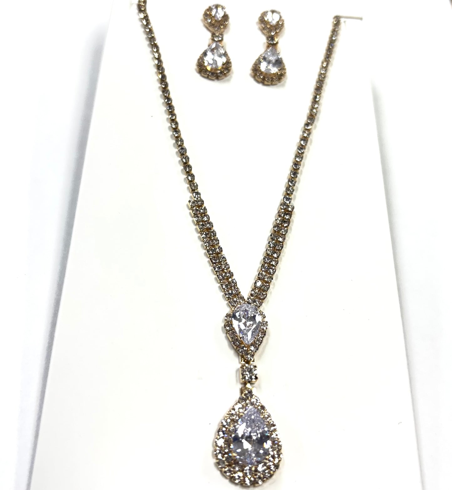 N5021 | Teardrop Pendant Necklace & Earring Set | NR72-20678